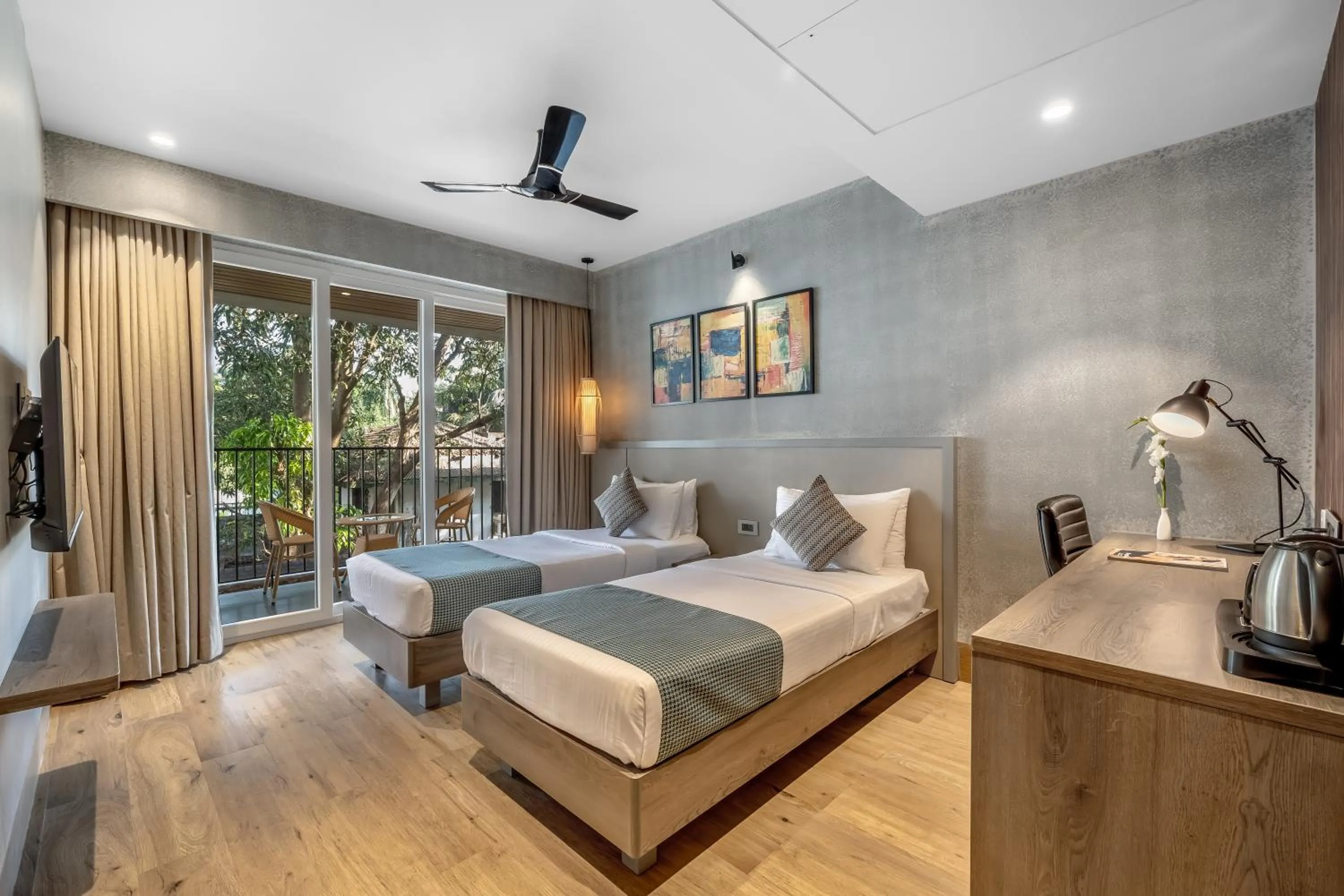 Bed in Clarion Hotel Ocean Palms Goa