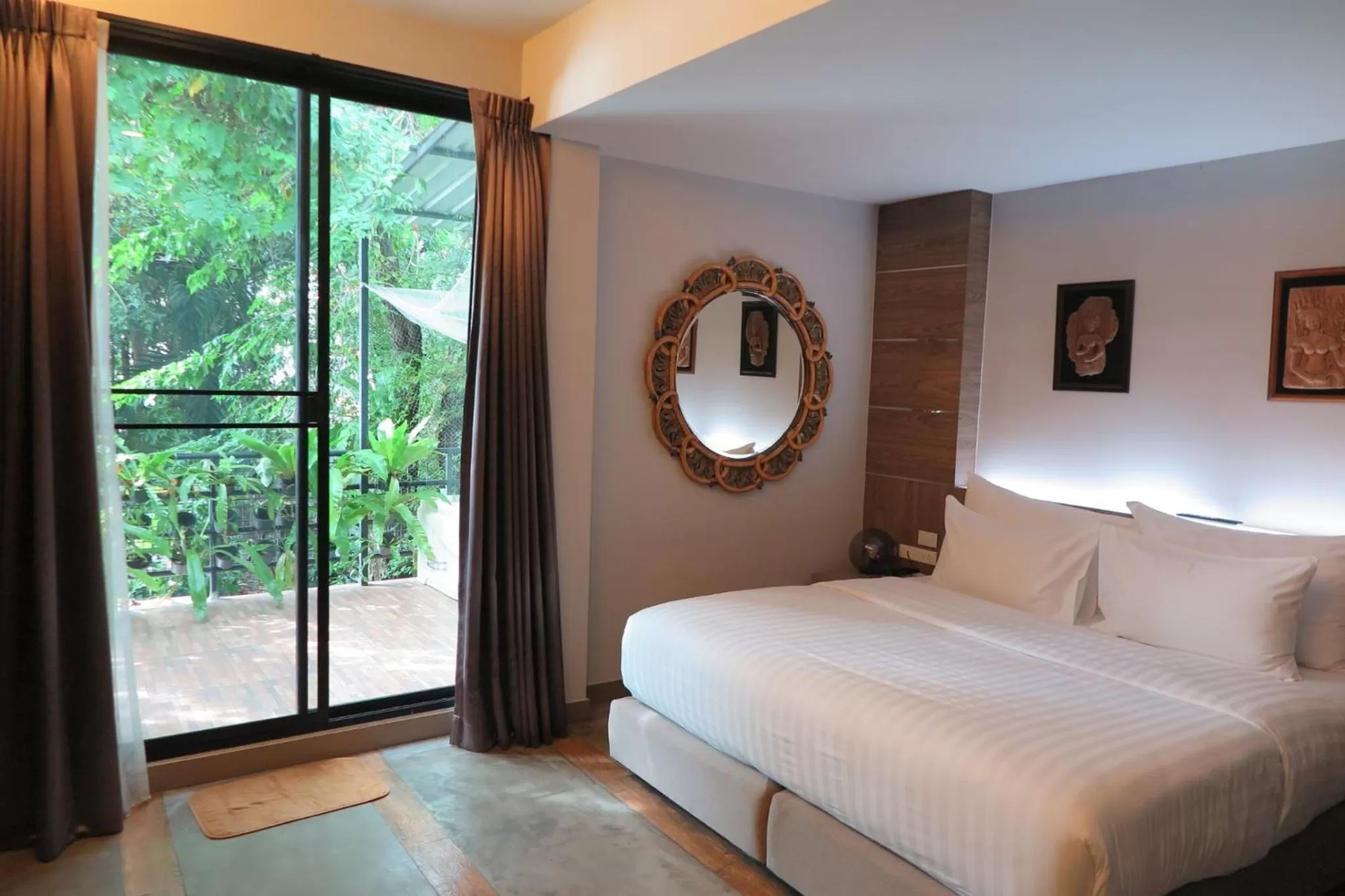 Bedroom, Bed in V20 Boutique Jacuzzi Hotel