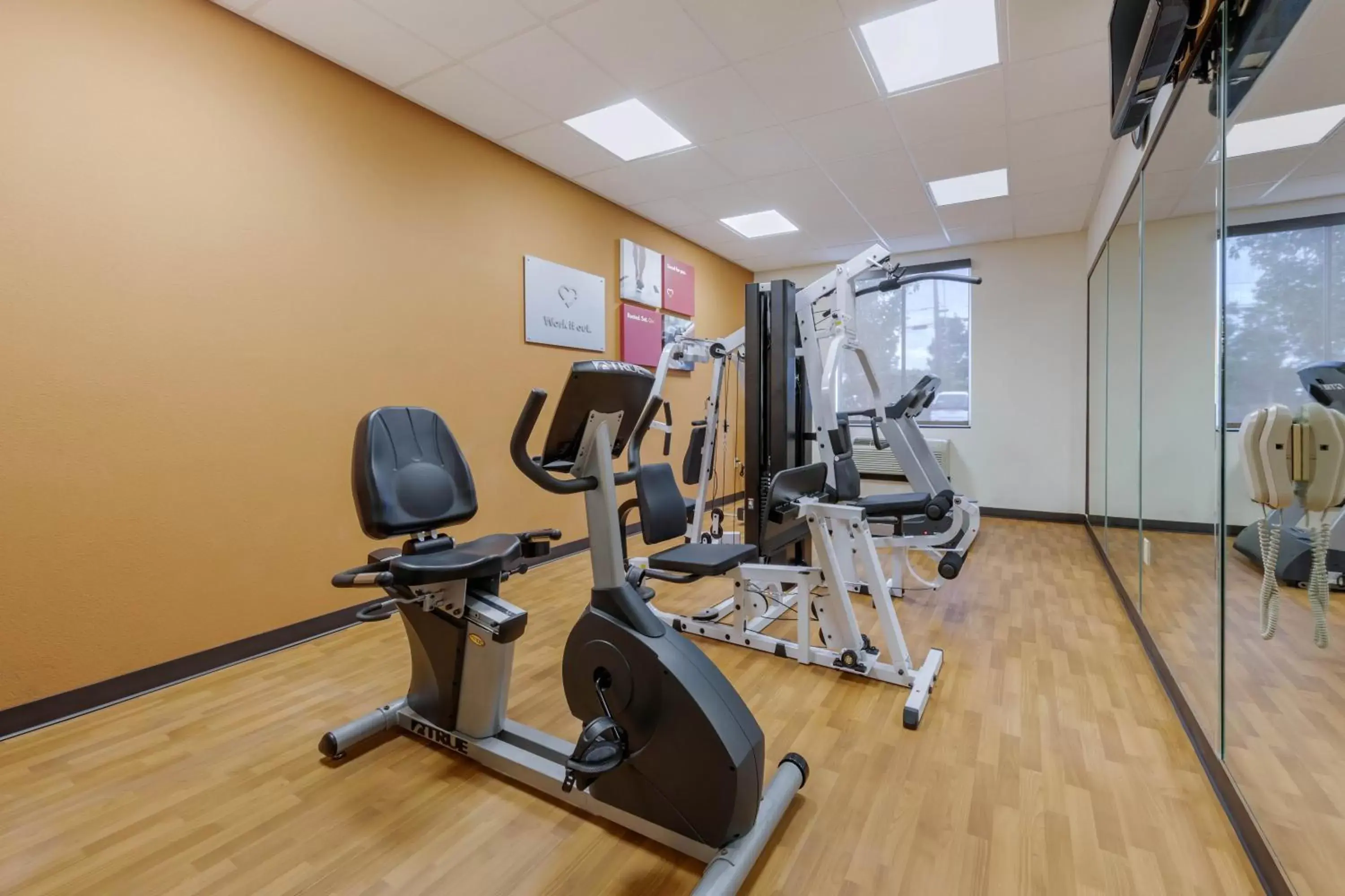 Fitness centre/facilities, Fitness Center/Facilities in Comfort Suites Near City of Industry - Los Angeles