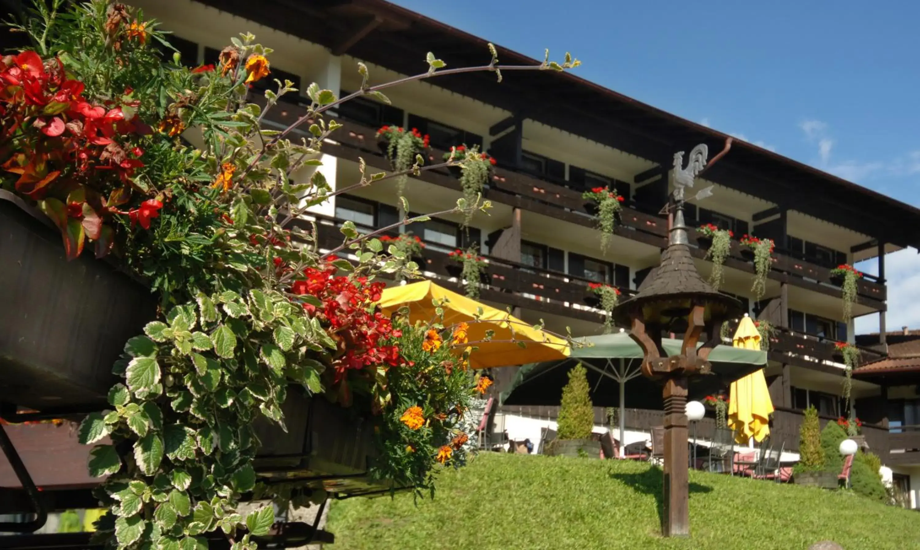 Facade/entrance, Property Building in Alpenhotel Kronprinz