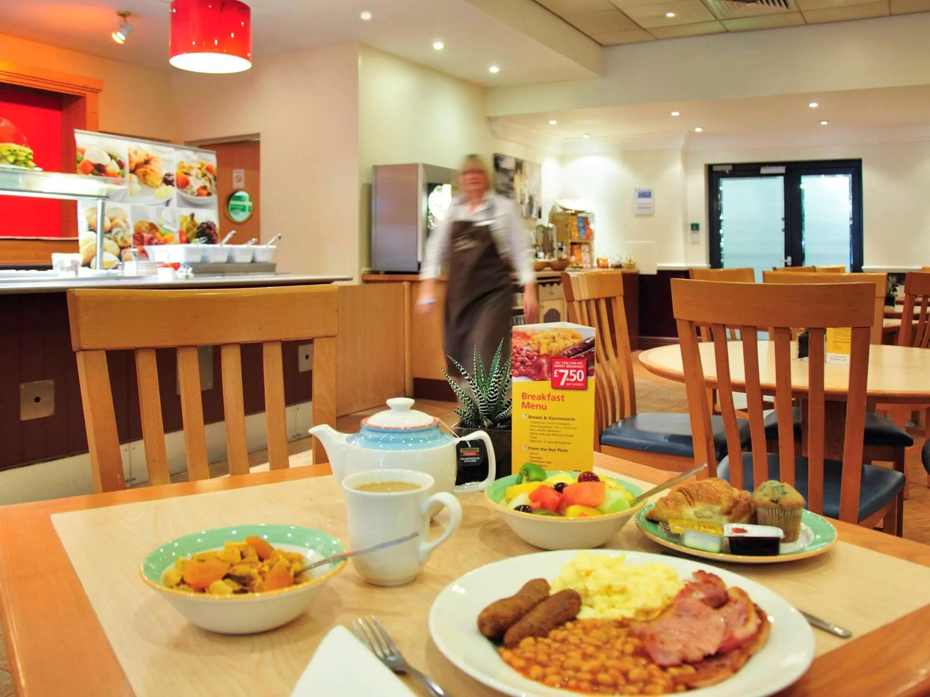 Restaurant/places to eat in ibis Hotel Northampton Centre