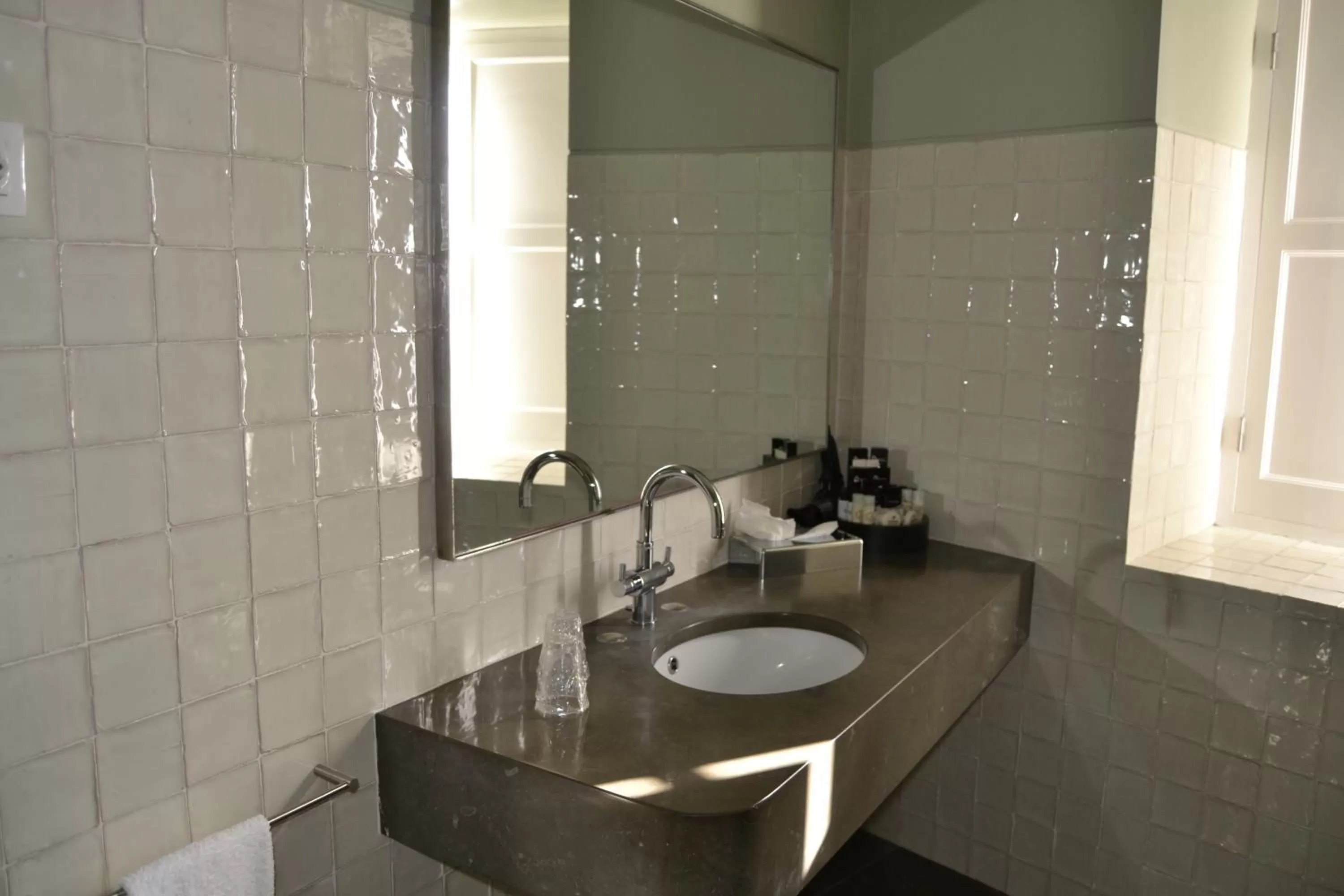 Bathroom in Pousada de Angra do Heroismo Castelo de S. Sebastiao