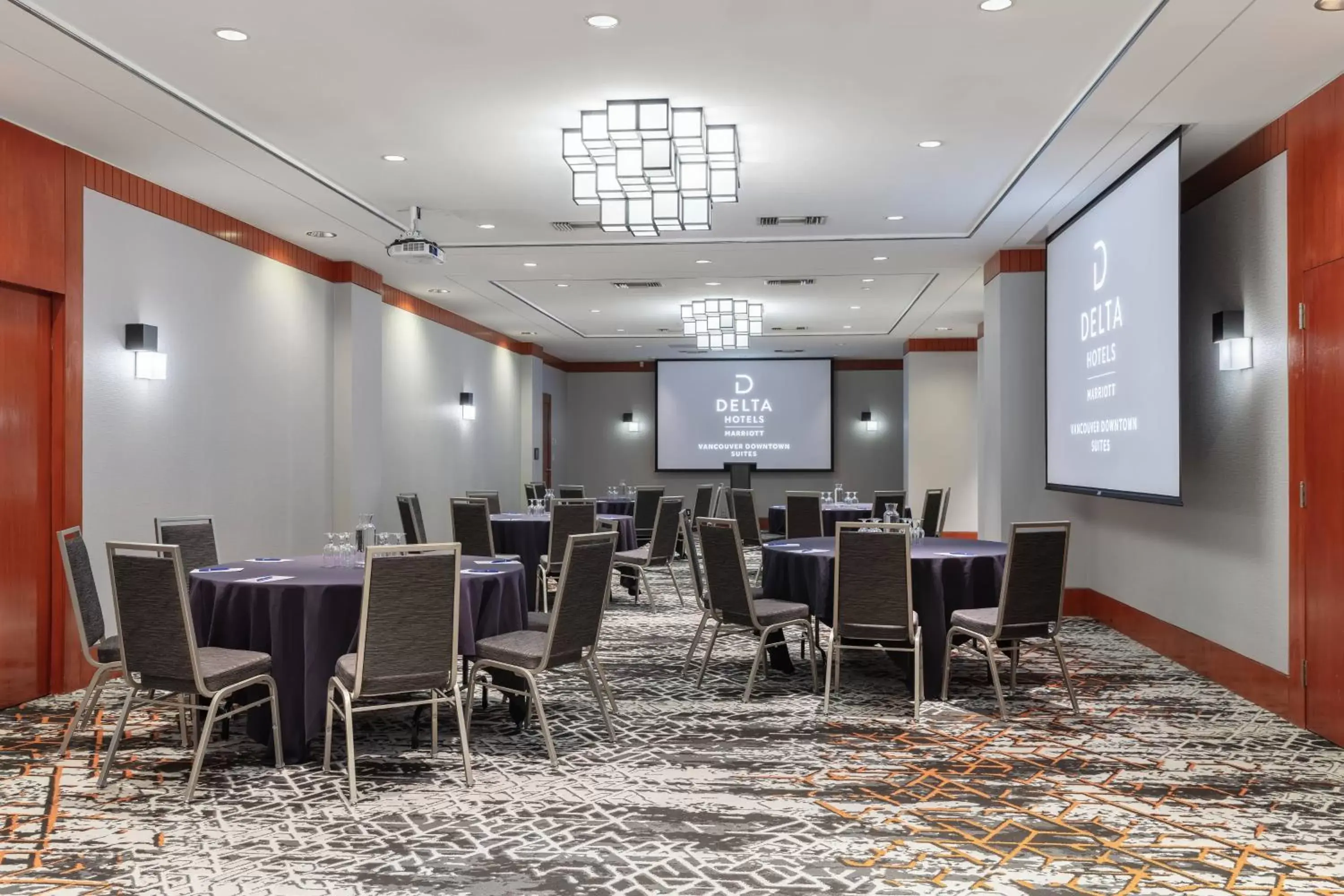 Meeting/conference room in Delta Hotels by Marriott Vancouver Downtown Suites