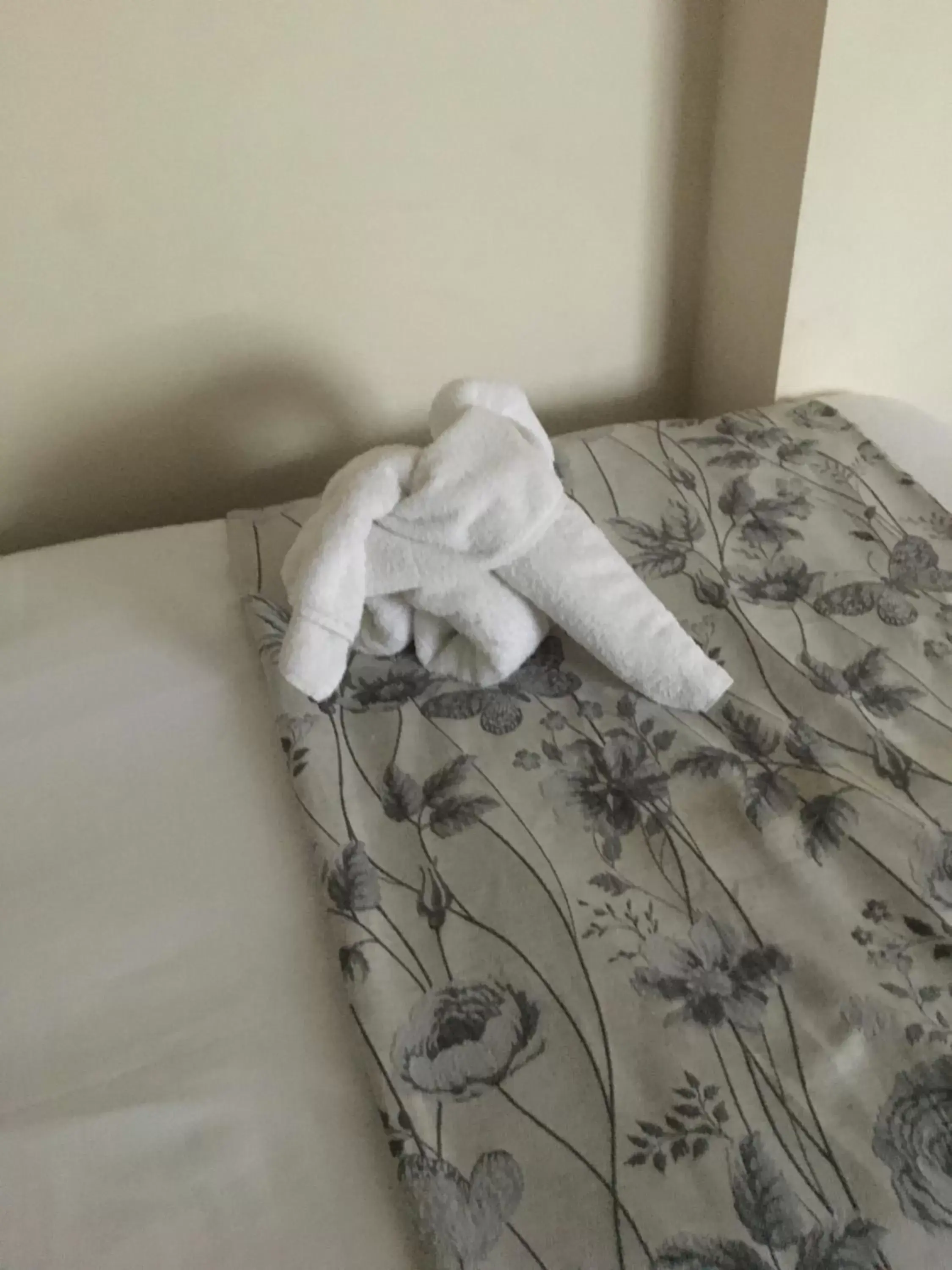 Bed in The Highwayman Hotel Bed in The Highwayman Hotel