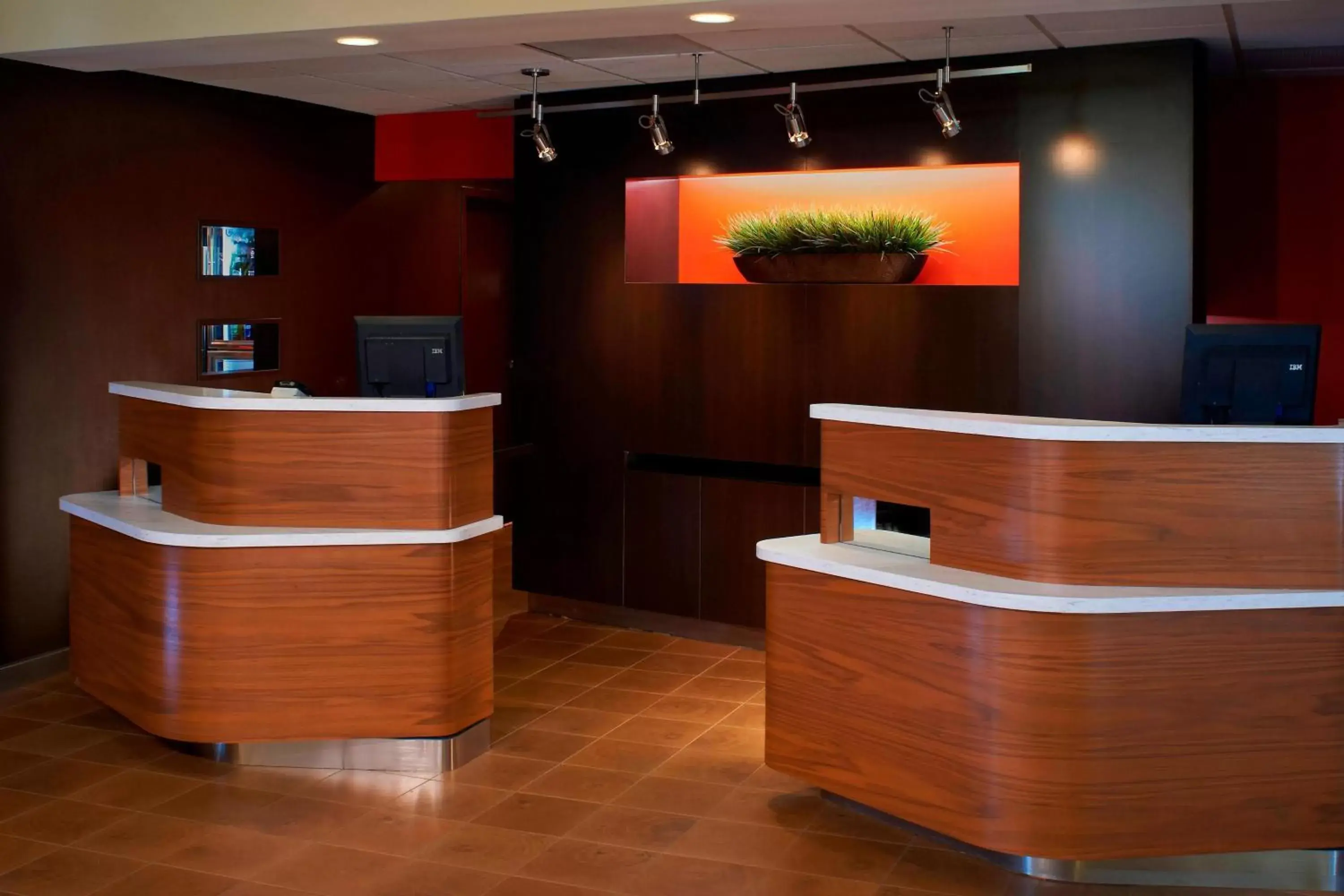 Lobby or reception, Lobby/Reception in Courtyard by Marriott Detroit Livonia