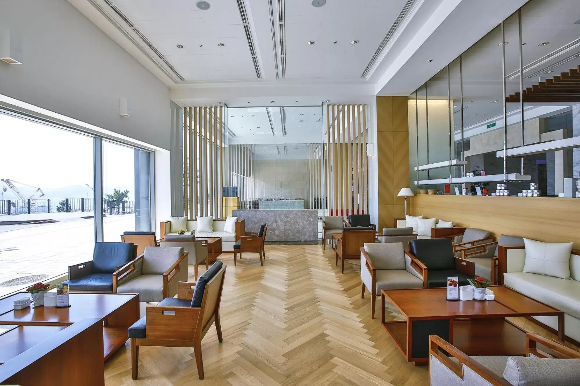 Restaurant/Places to Eat in Hotel Hyundai by Lahan Mokpo