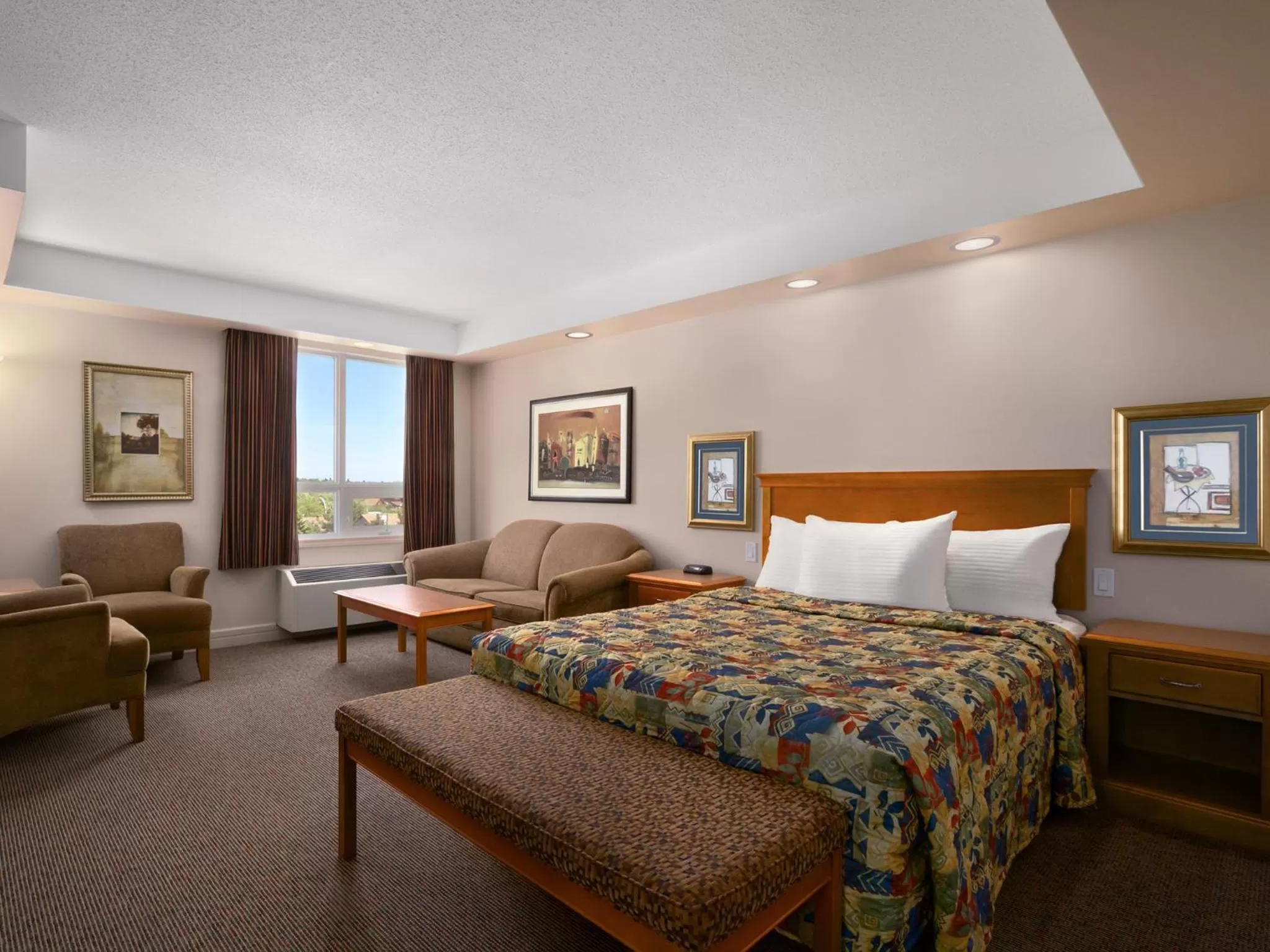 Bathroom, Bed in Travelodge by Wyndham Spruce Grove