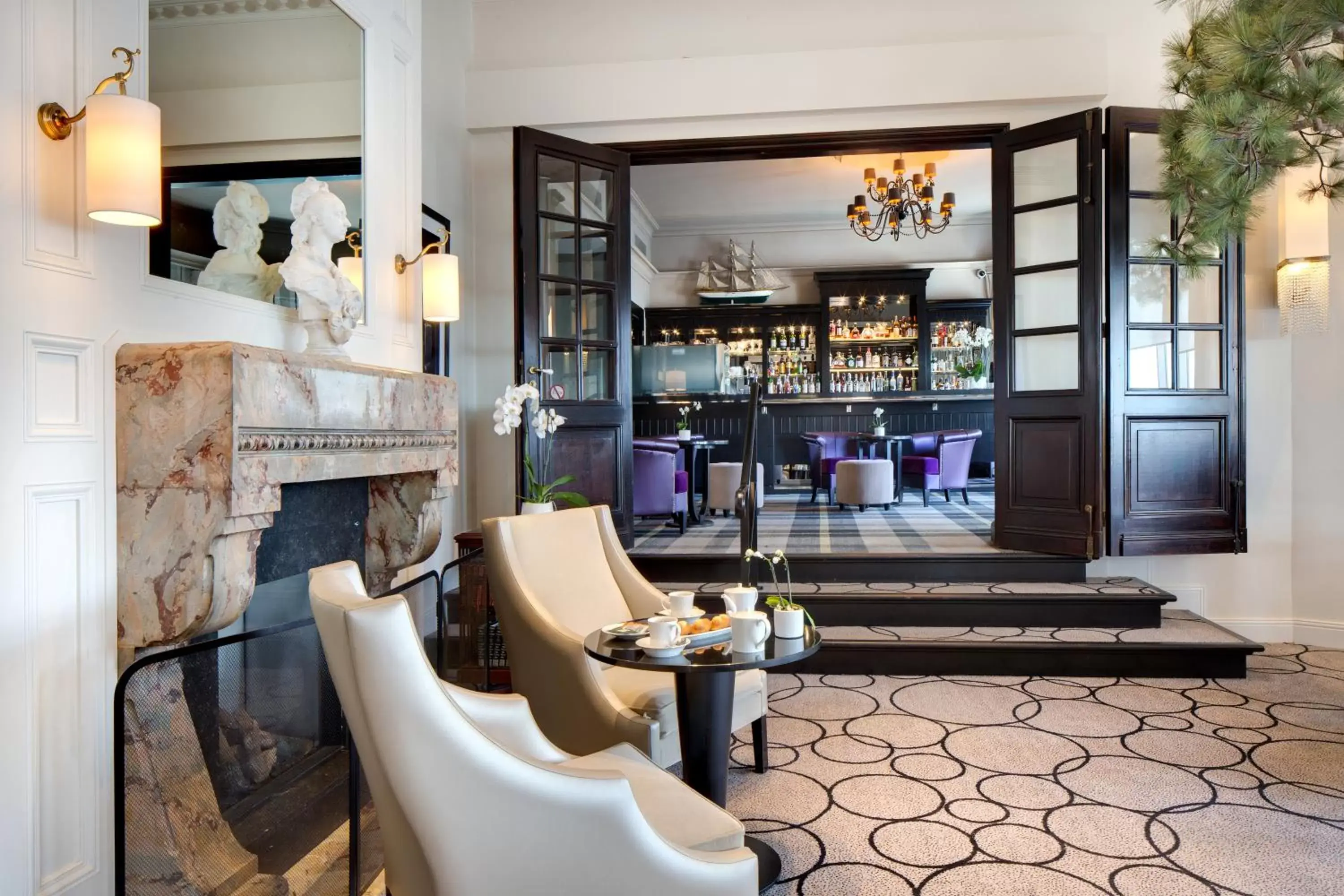 Lounge or bar, Lounge/Bar in Grand Hôtel Thalasso & Spa