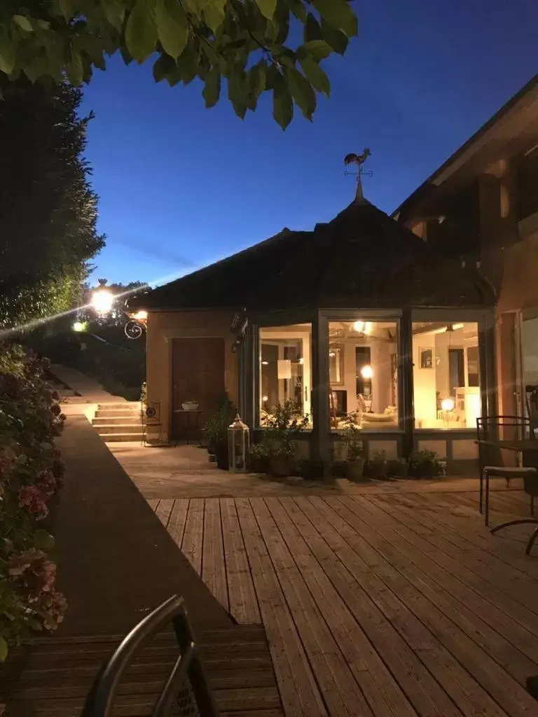 Patio, Property Building in Domaine Du Moulin Vallée Heureuse