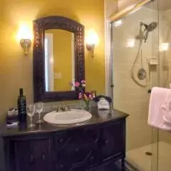 Bathroom in Casa de Suenos B & B