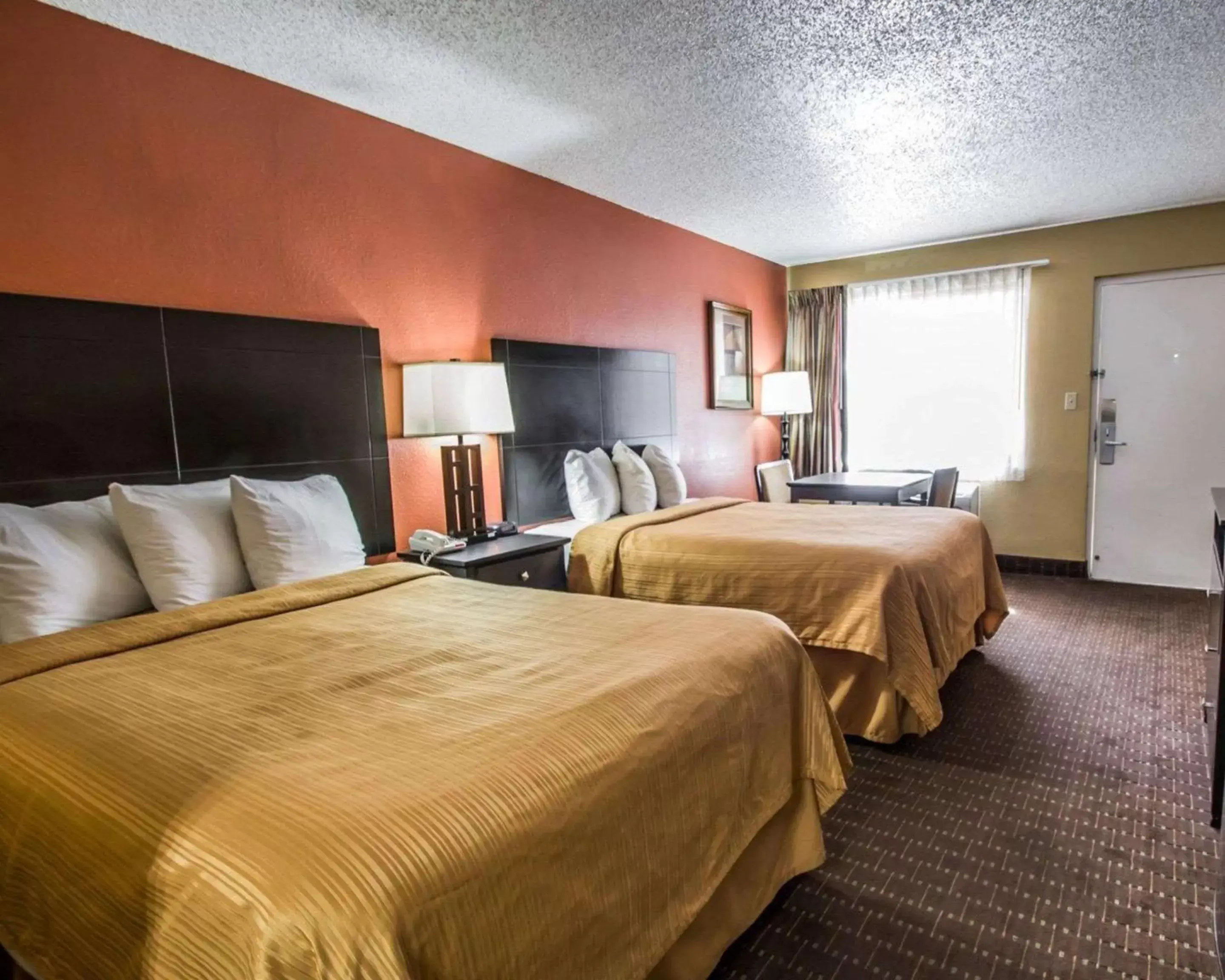 Photo of the whole room, Bed in Quality Inn Orange City