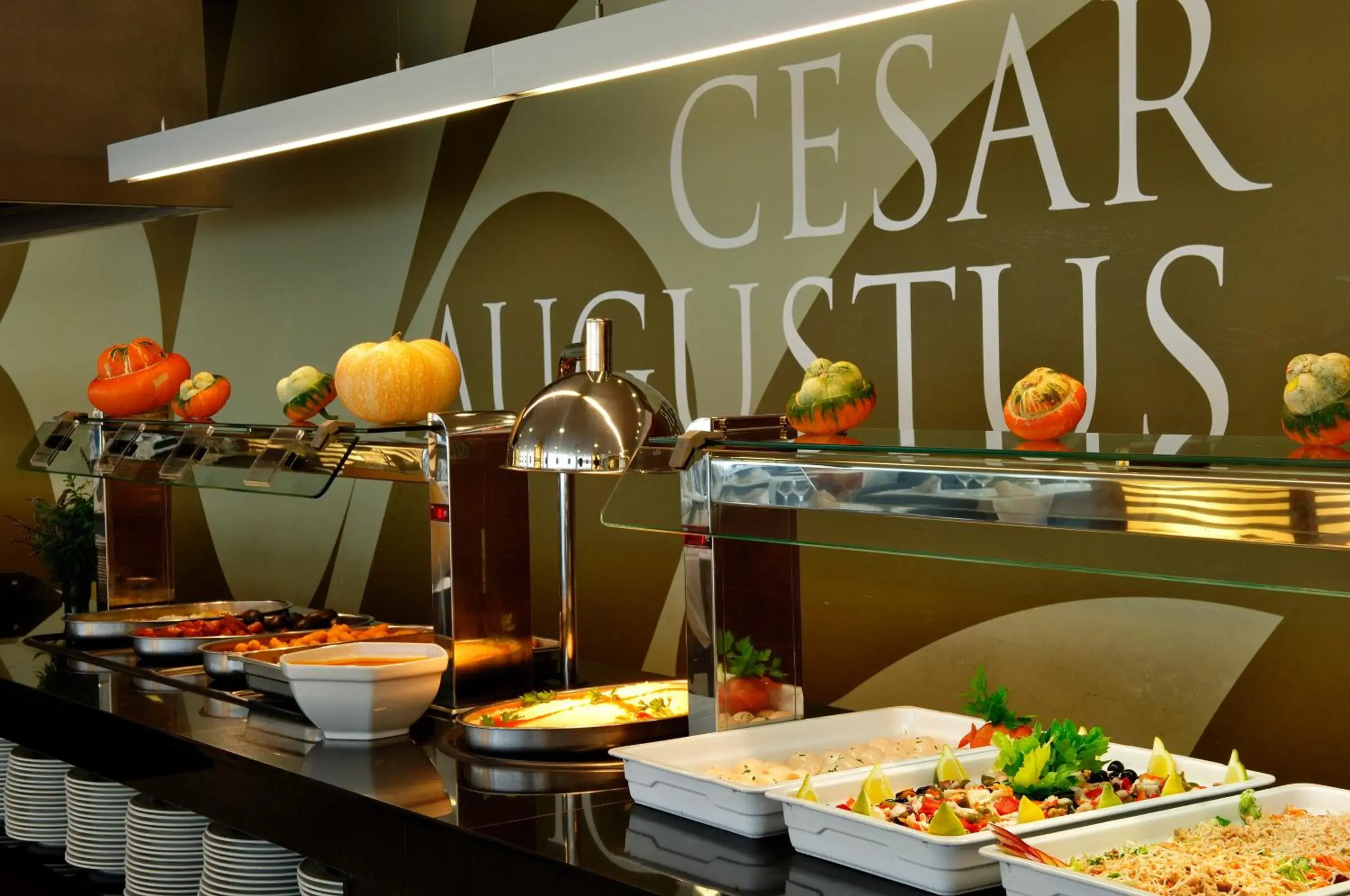 Restaurant/places to eat, Food in Cesar Augustus