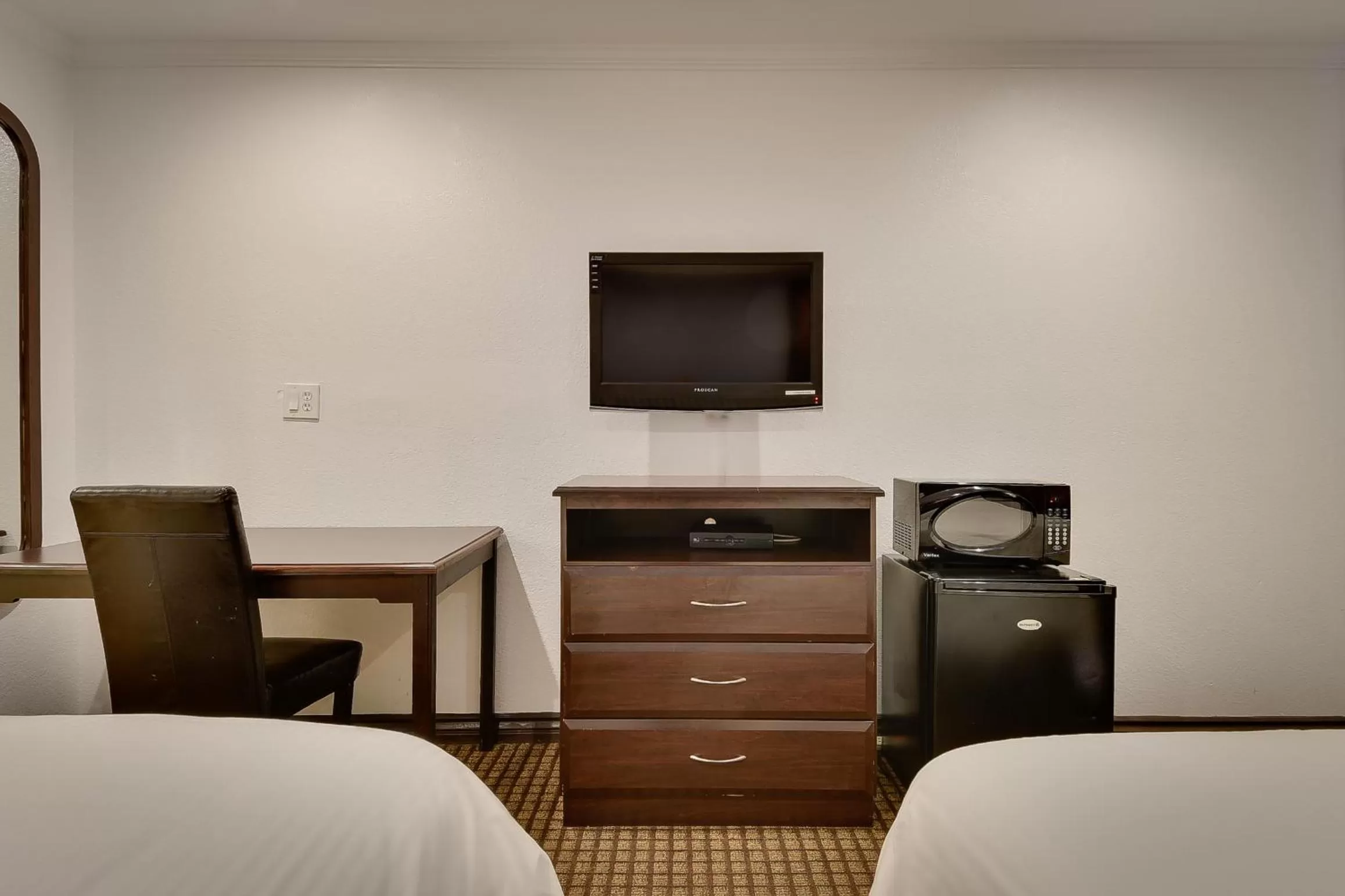 Decorative detail, Bed in Vagabond Inn San Pedro