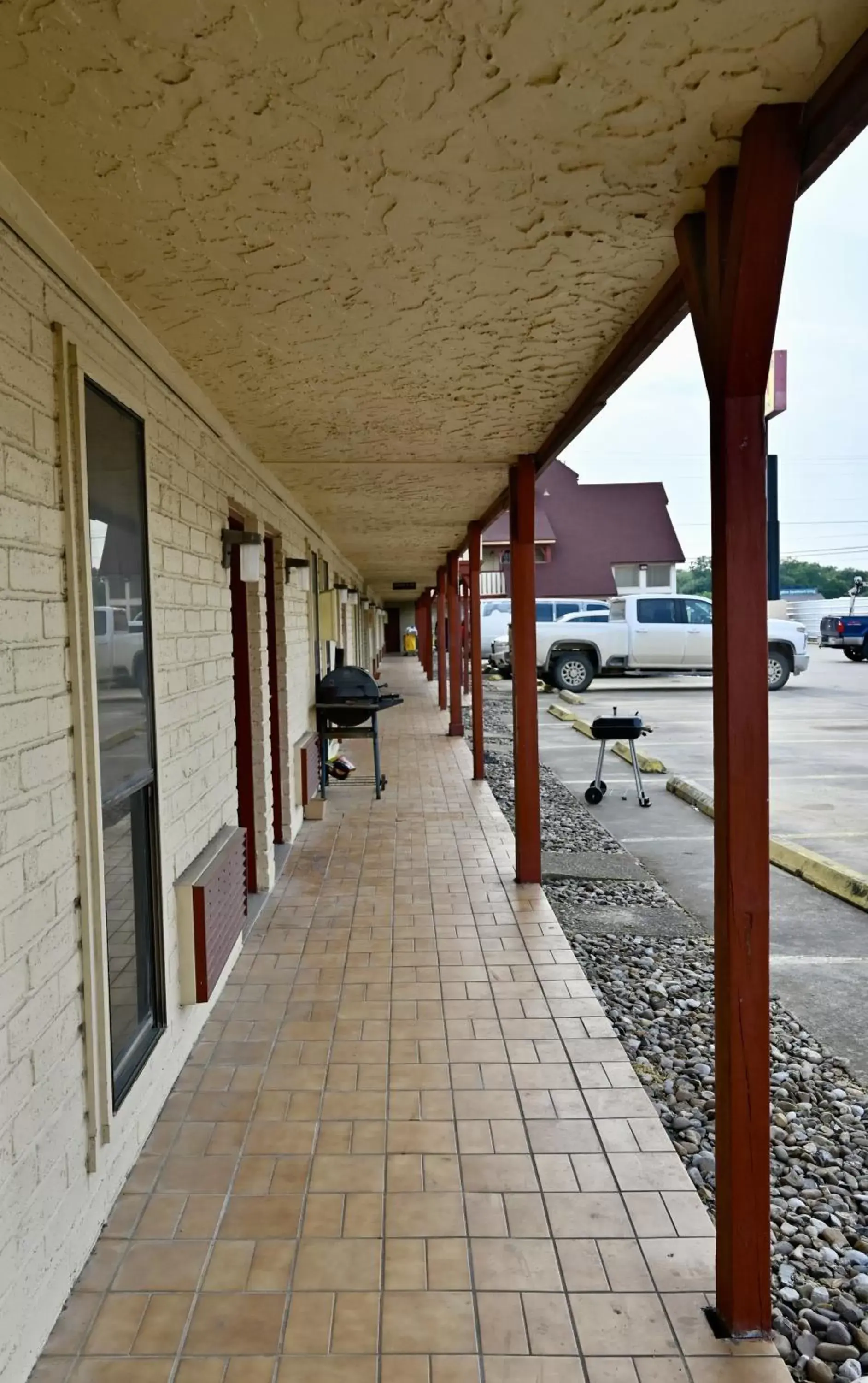 Property building in Rittiman Inn and Suites