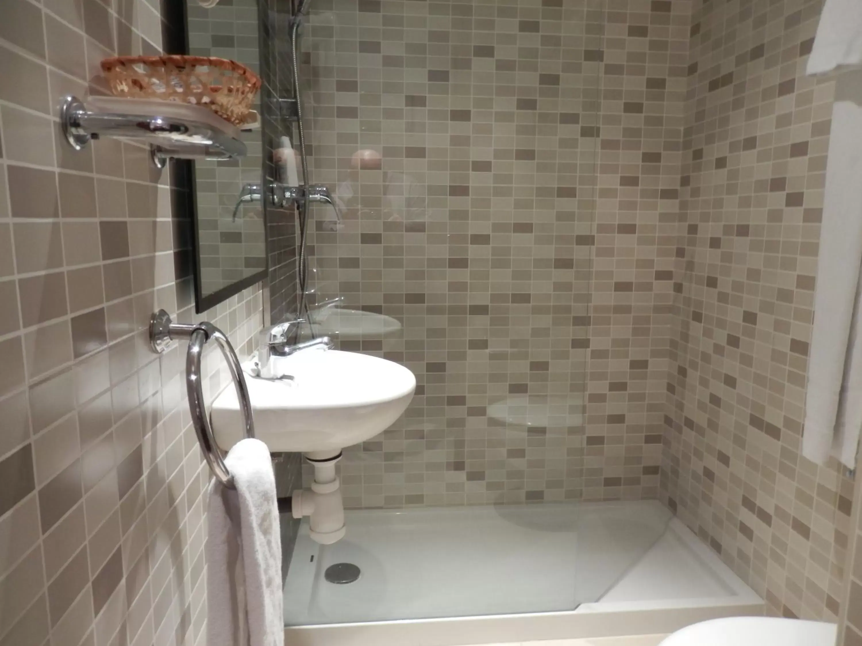 Bathroom in Hotel Inglés