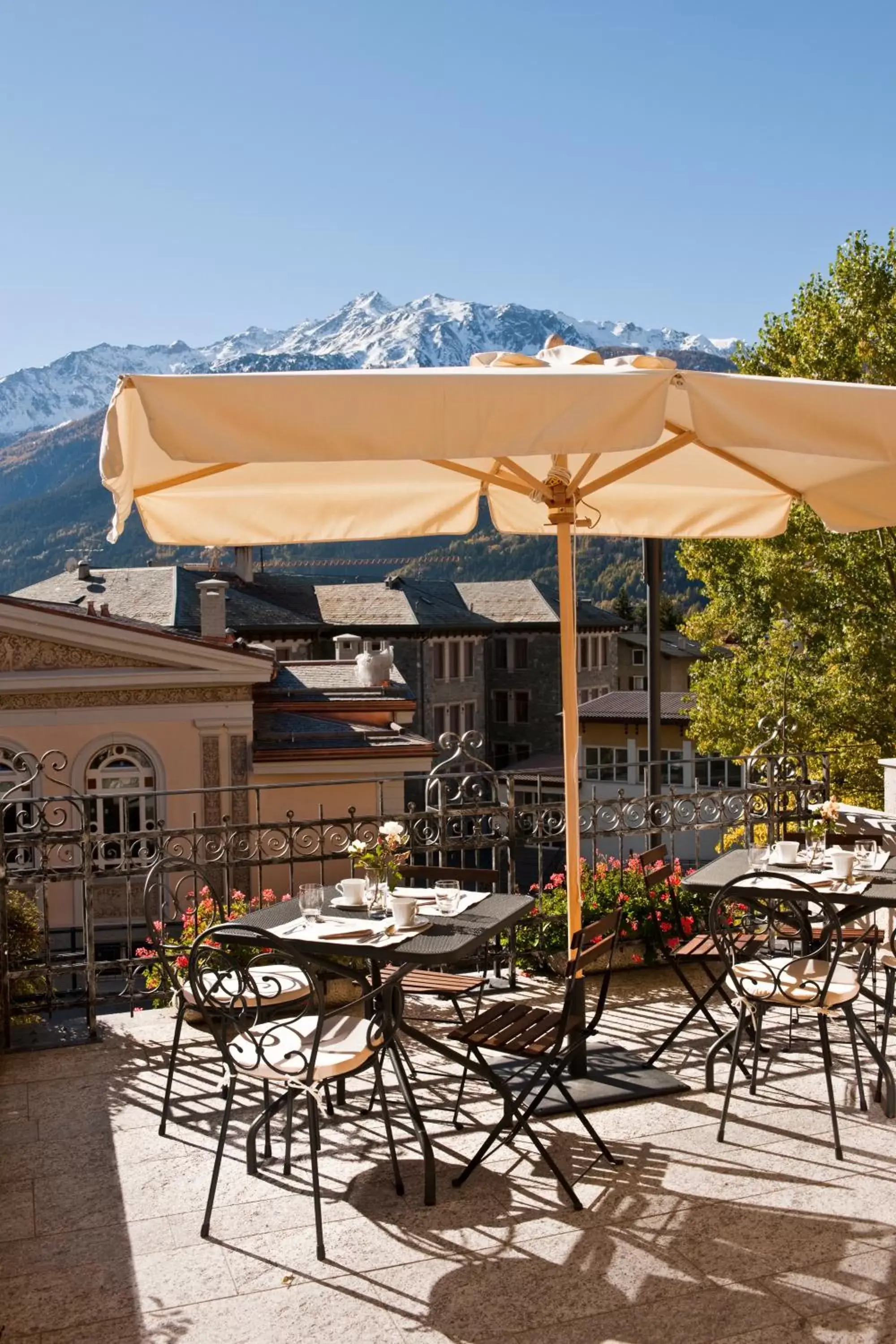 Balcony/Terrace, Restaurant/Places to Eat in Hotel Meublè Sertorelli Reit