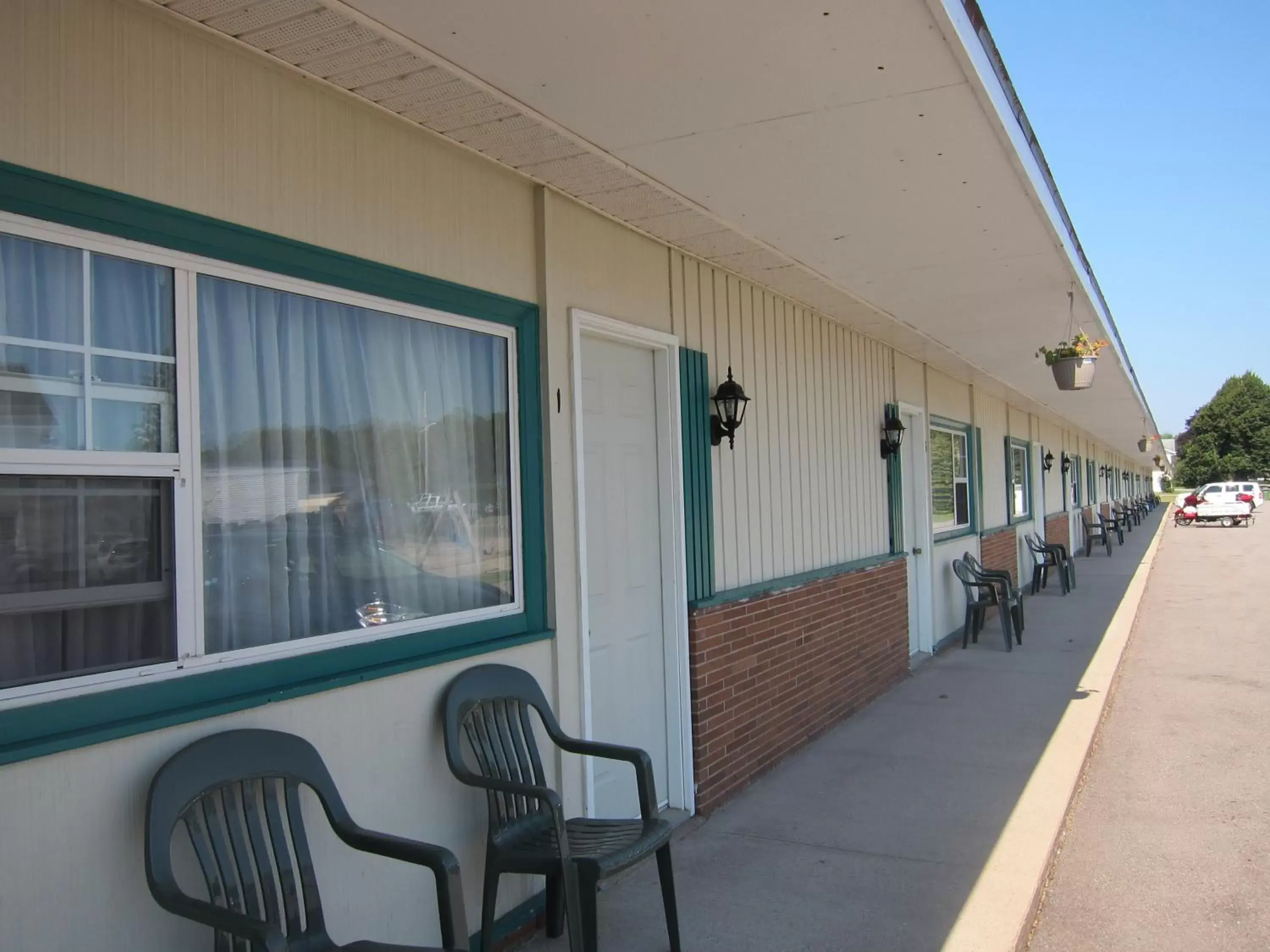 Patio, Balcony/Terrace in Fundy Spray Motel