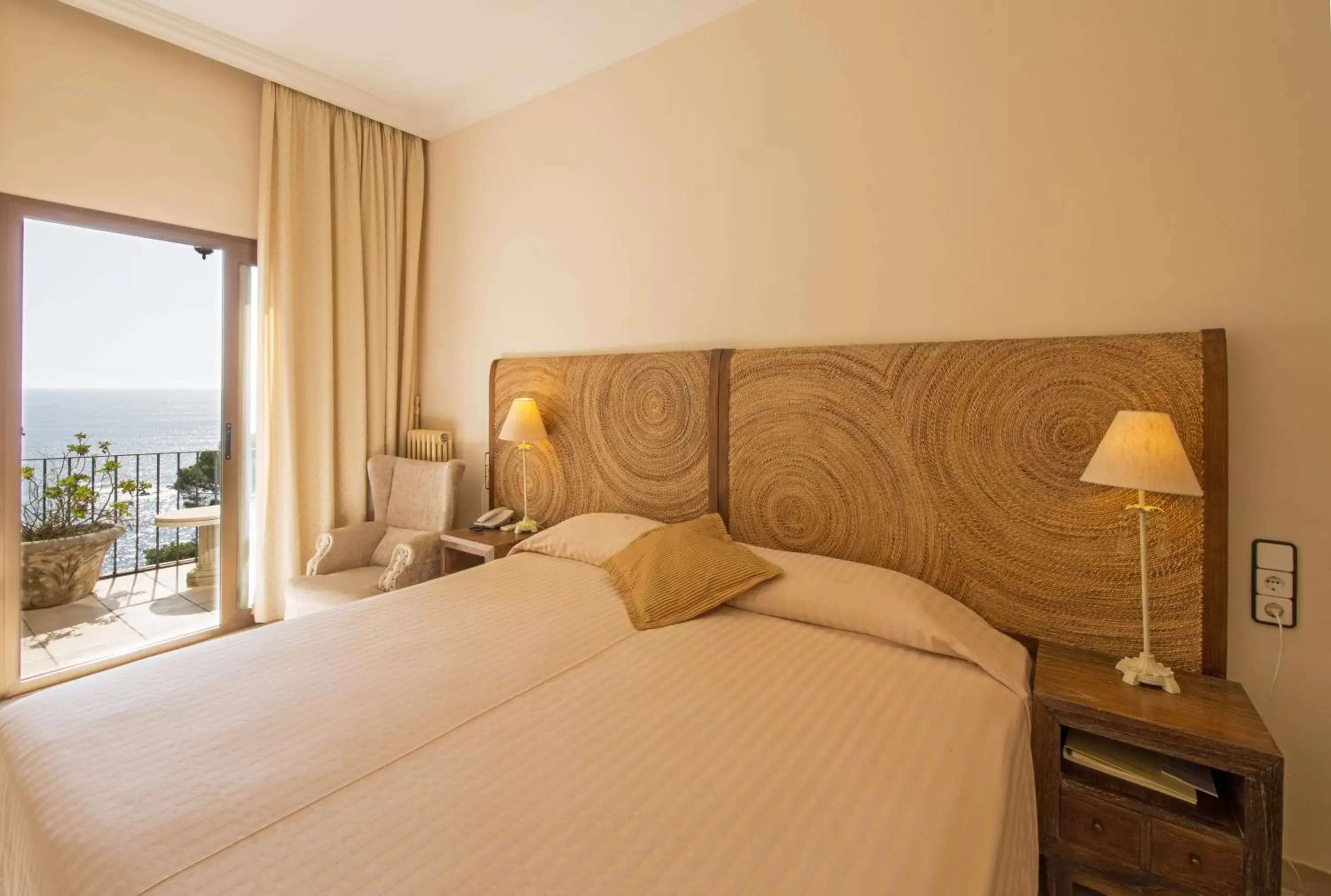 Bedroom, Bed in Hotel Cap Roig by Brava Hoteles