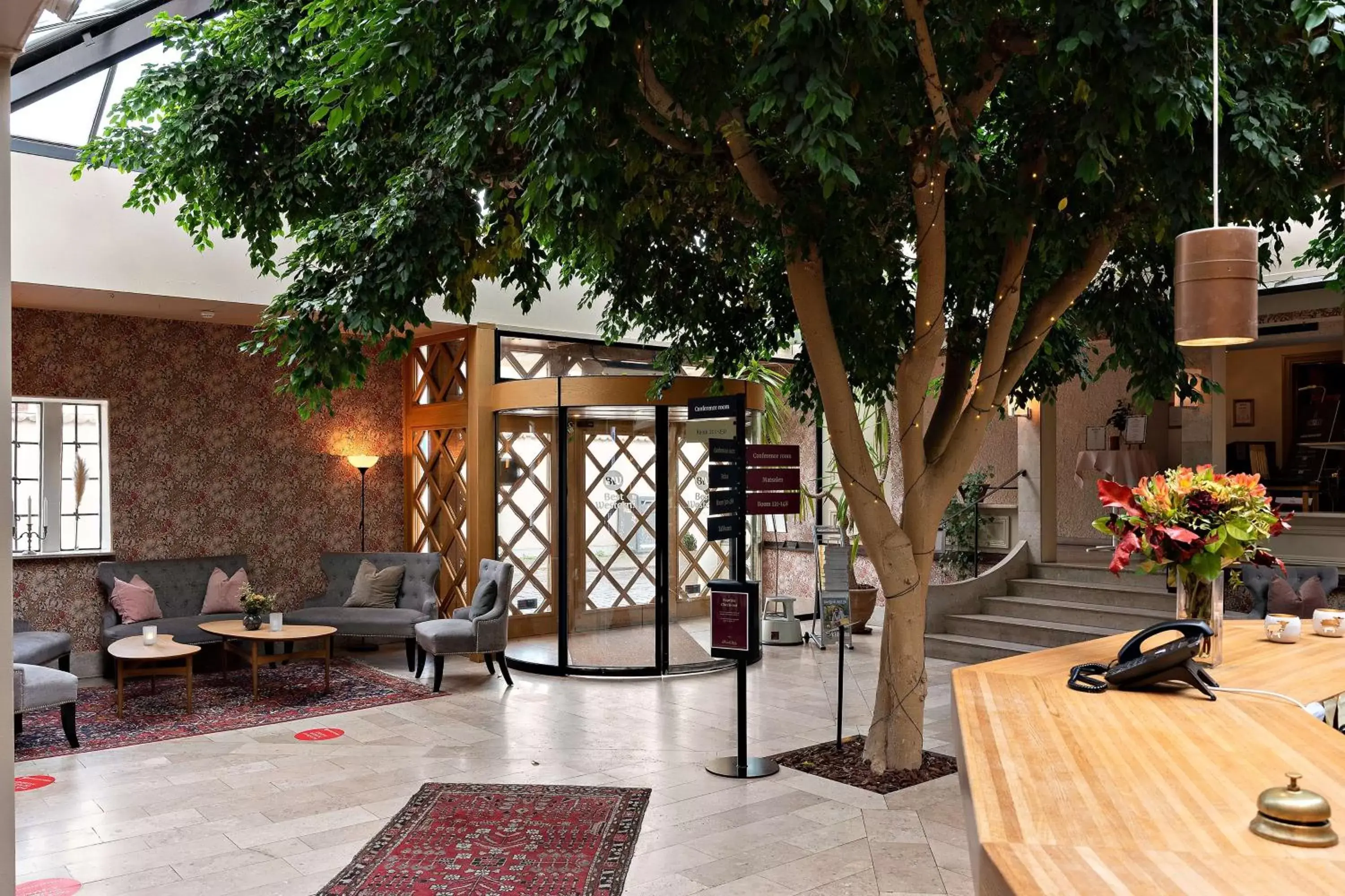 Lobby or reception in Best Western Strand Hotel Lobby or reception in Best Western Strand Hotel