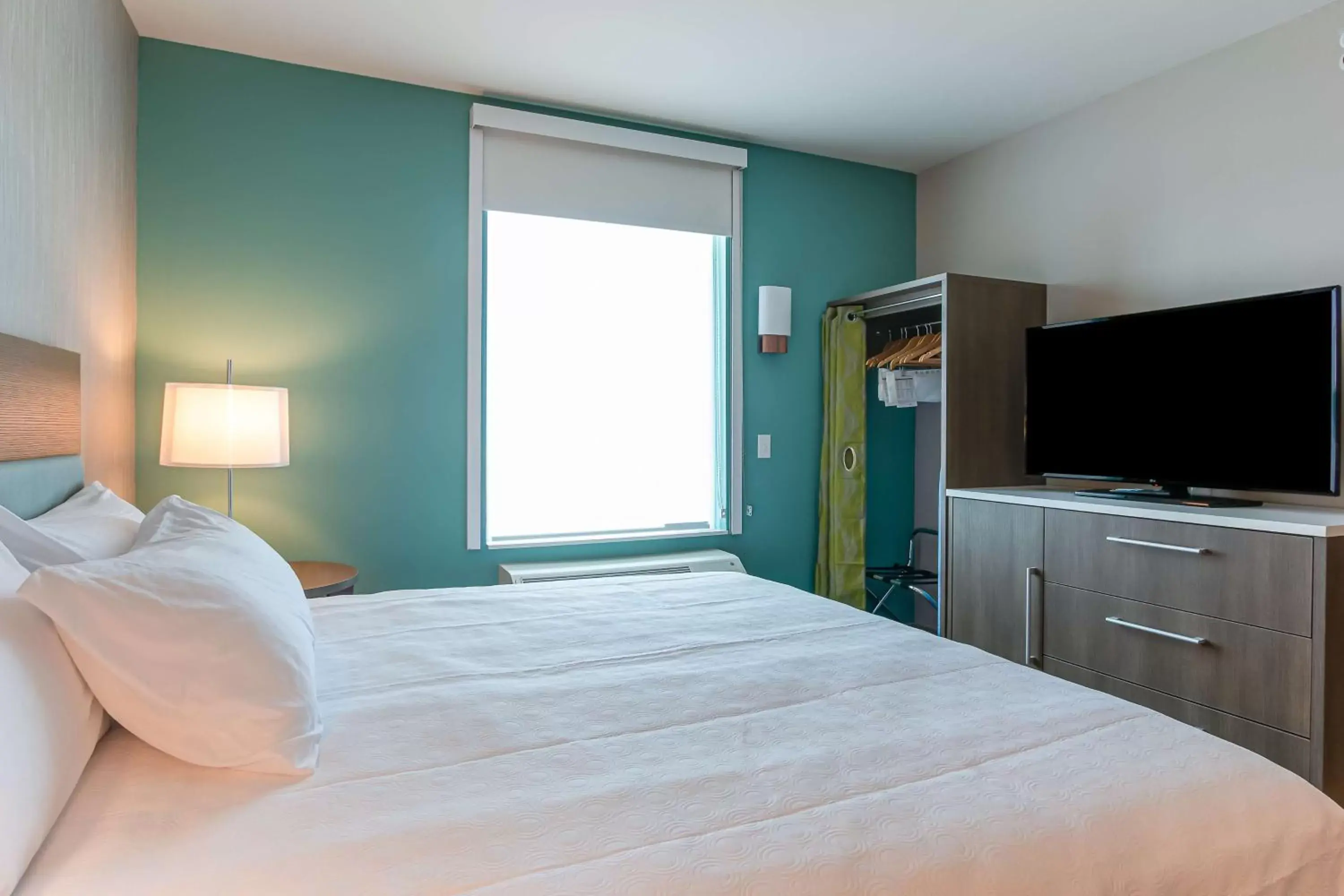 Bed in Home2 Suites By Hilton Nashville Bellevue