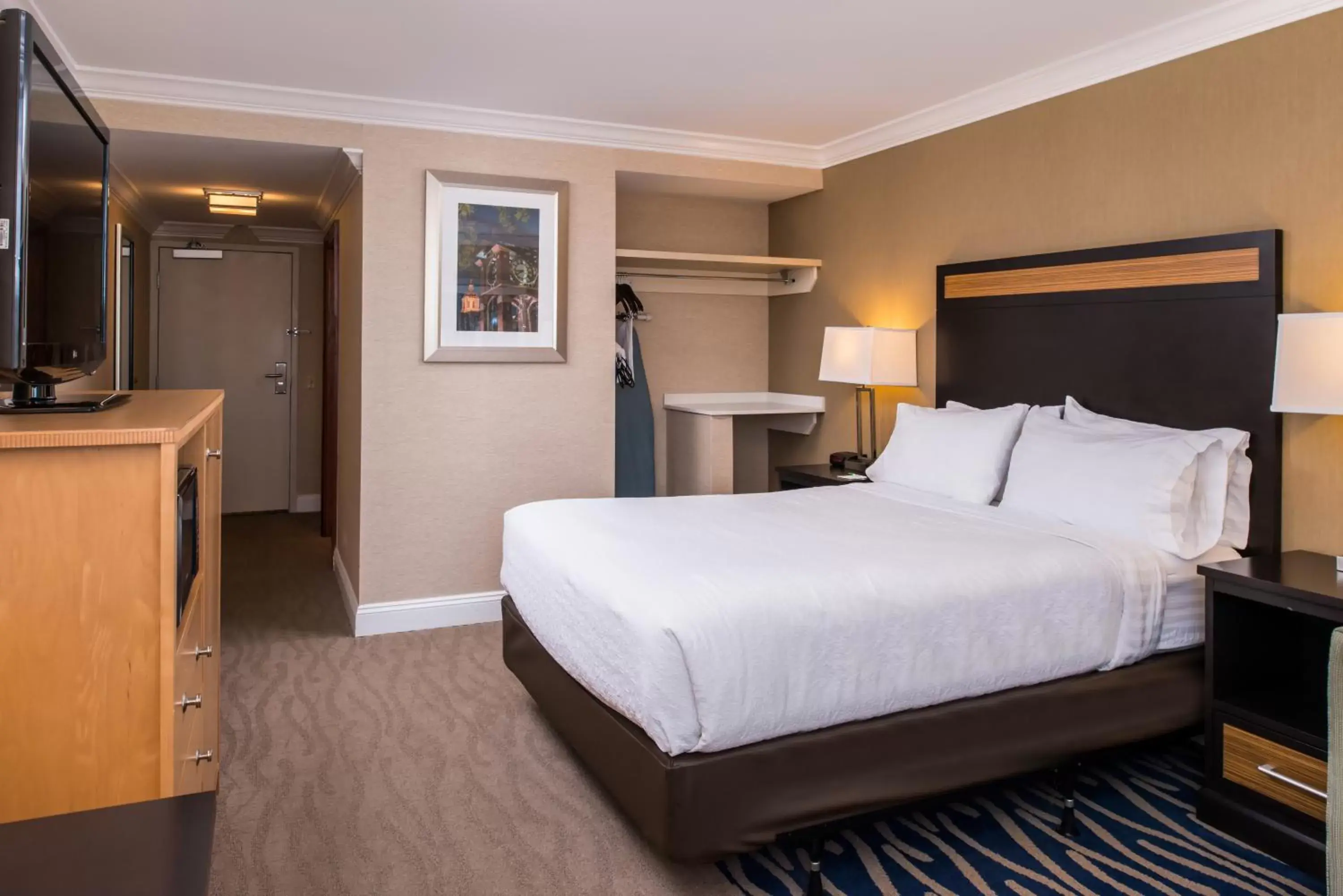 Bed in Holiday Inn Concord Downtown, an IHG Hotel Bed in Holiday Inn Concord Downtown, an IHG Hotel