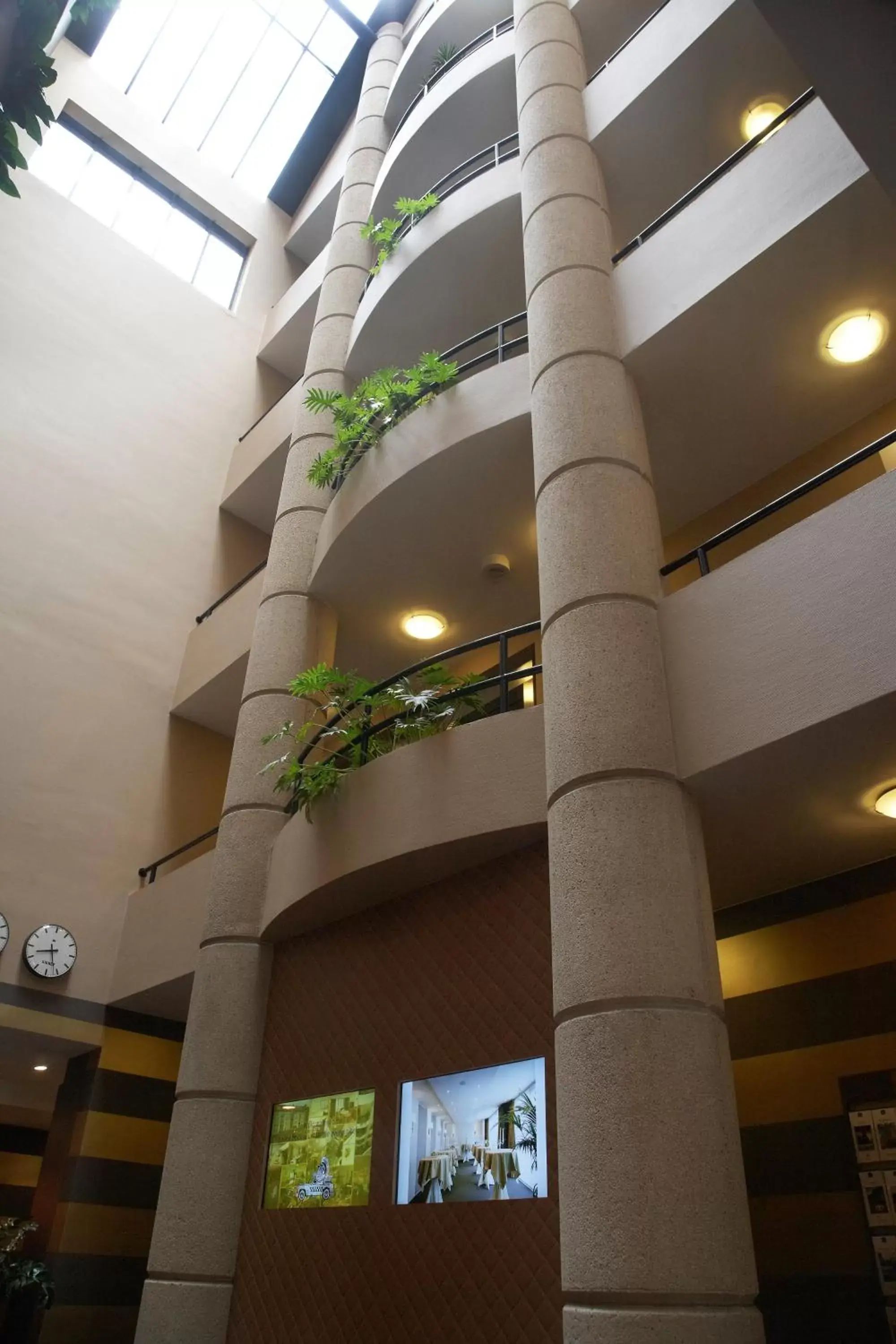 Lobby or reception, Property Building in Keizershof Hotel Aalst