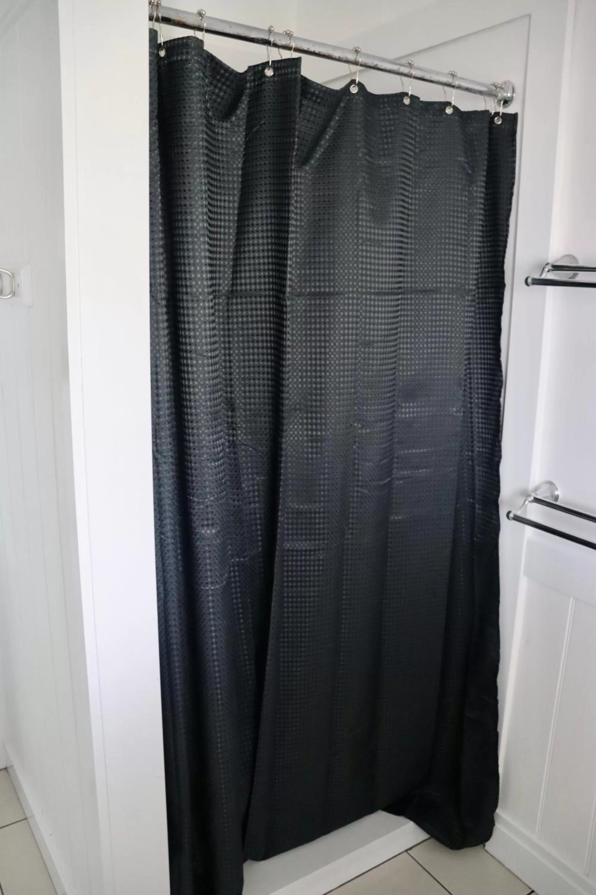 Bathroom in Clover Cottage Uralla