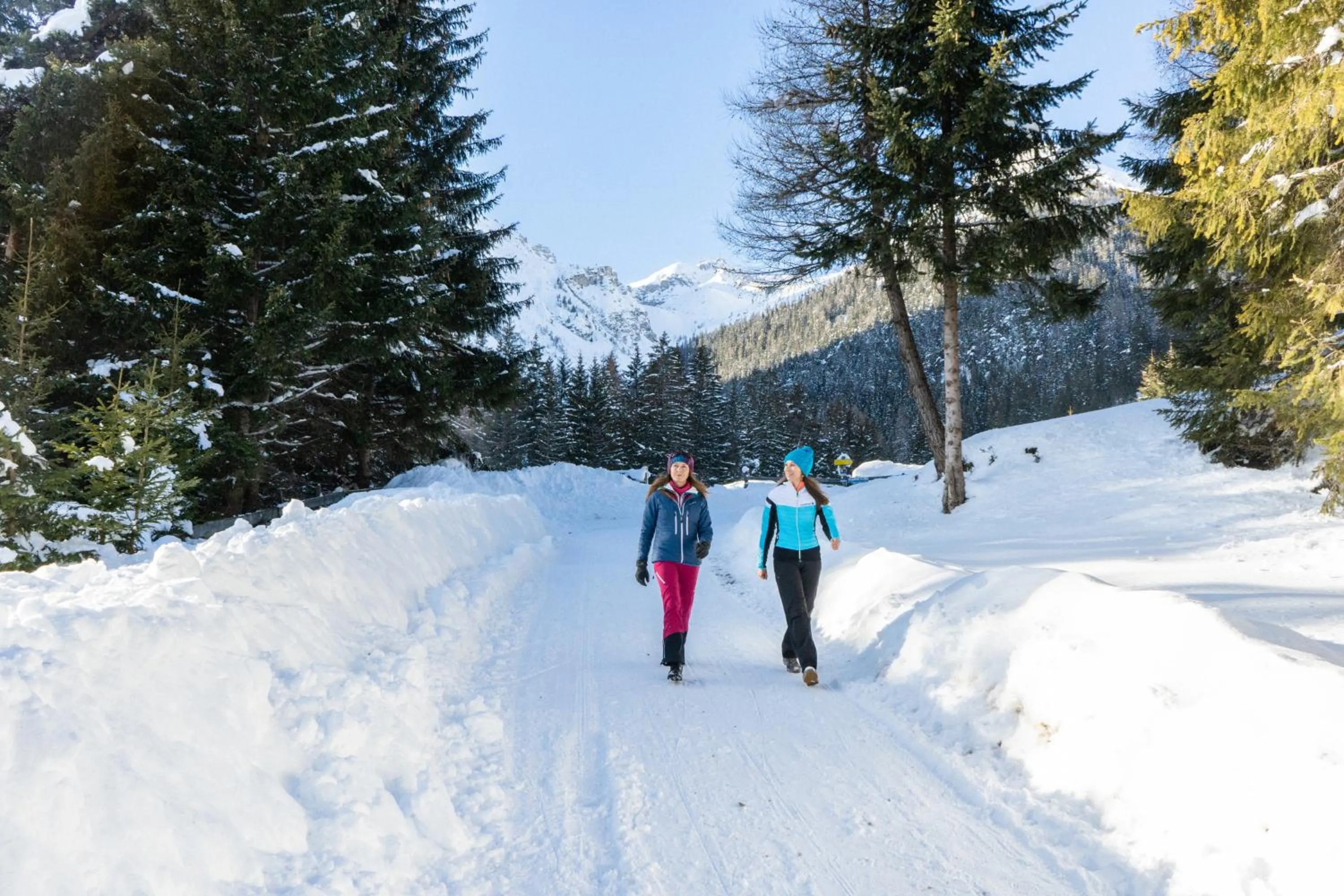 Winter in JUFA Hotel Wipptal