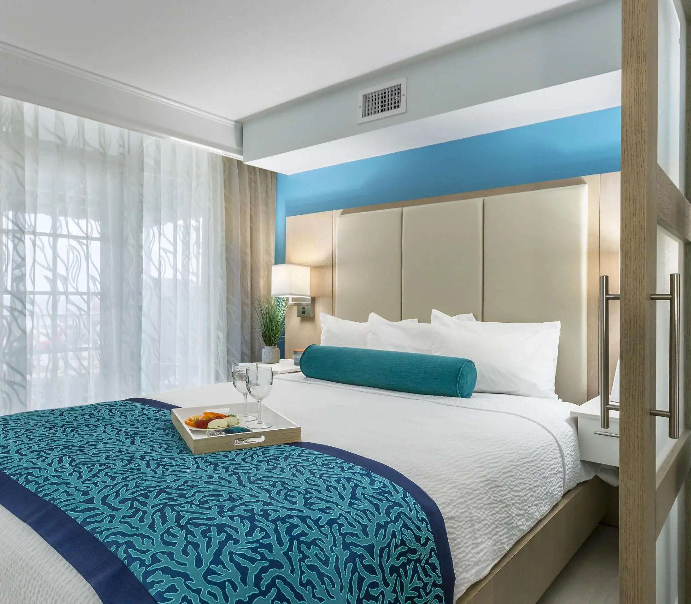 Bedroom, Bed in Grand Seas by Exploria Resorts