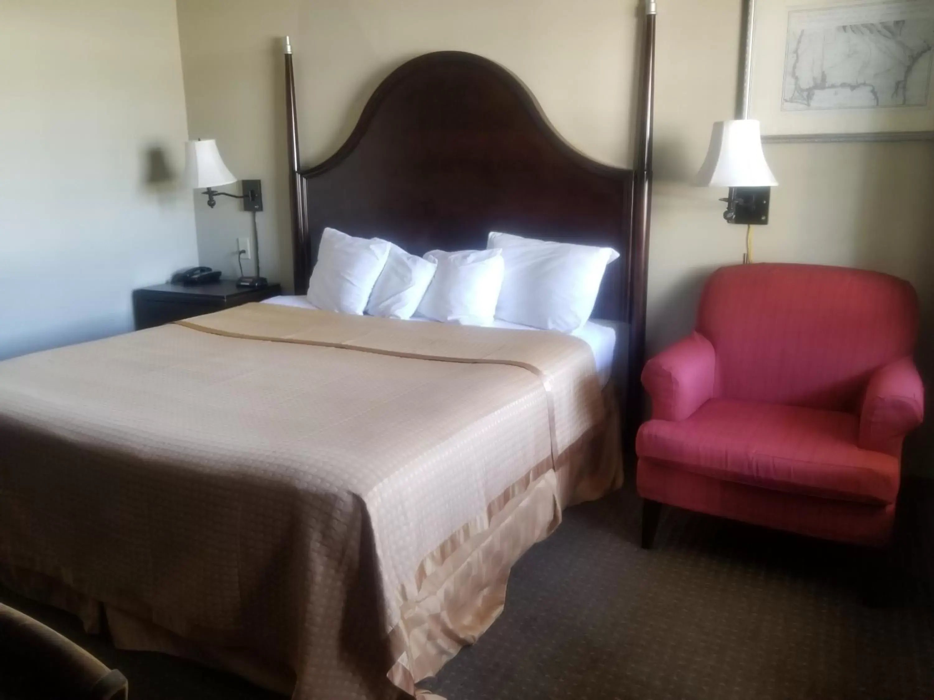 Bed in Inn at Mulberry Grove