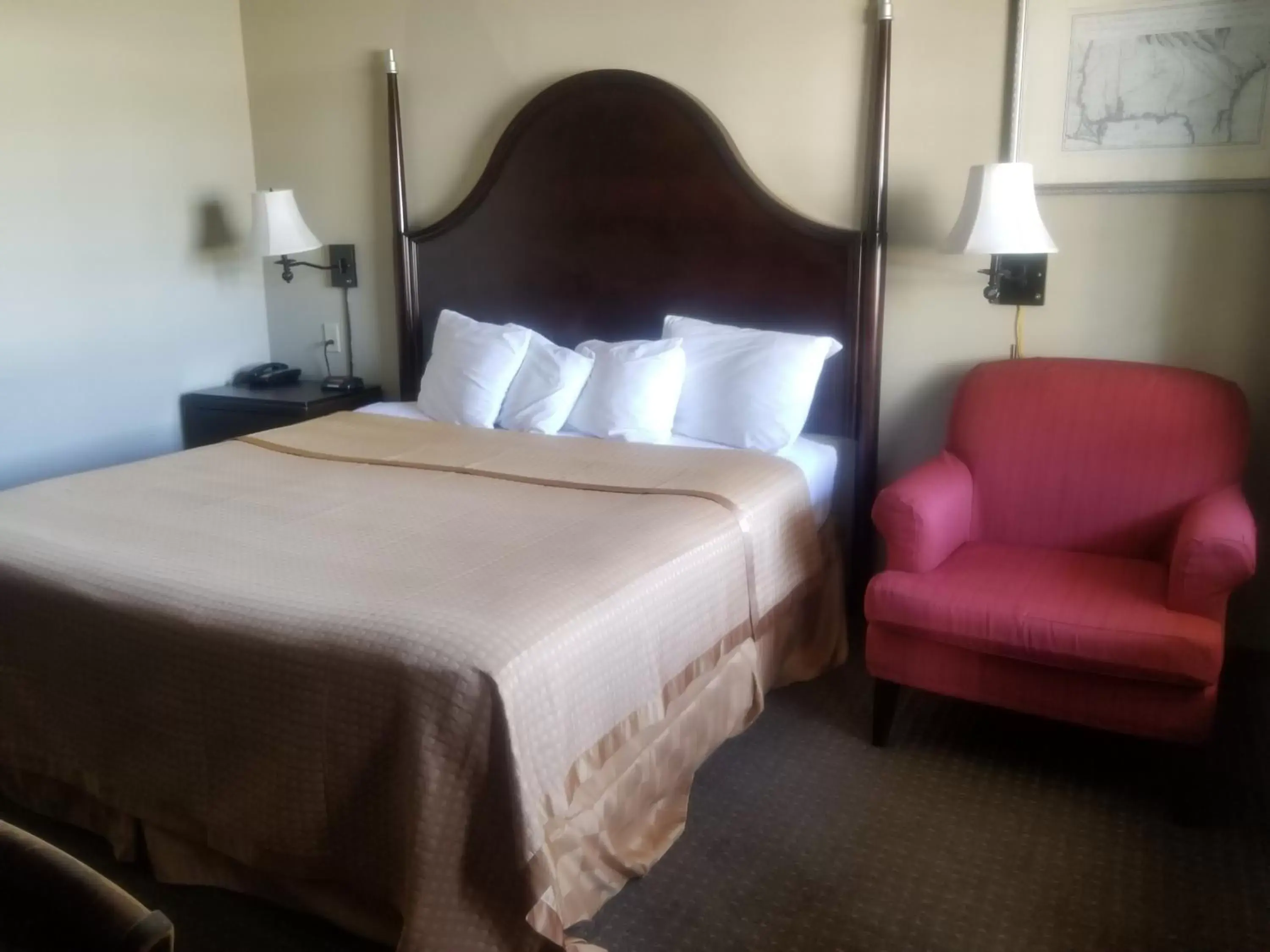 Bed in Inn at Mulberry Grove Bed in Inn at Mulberry Grove