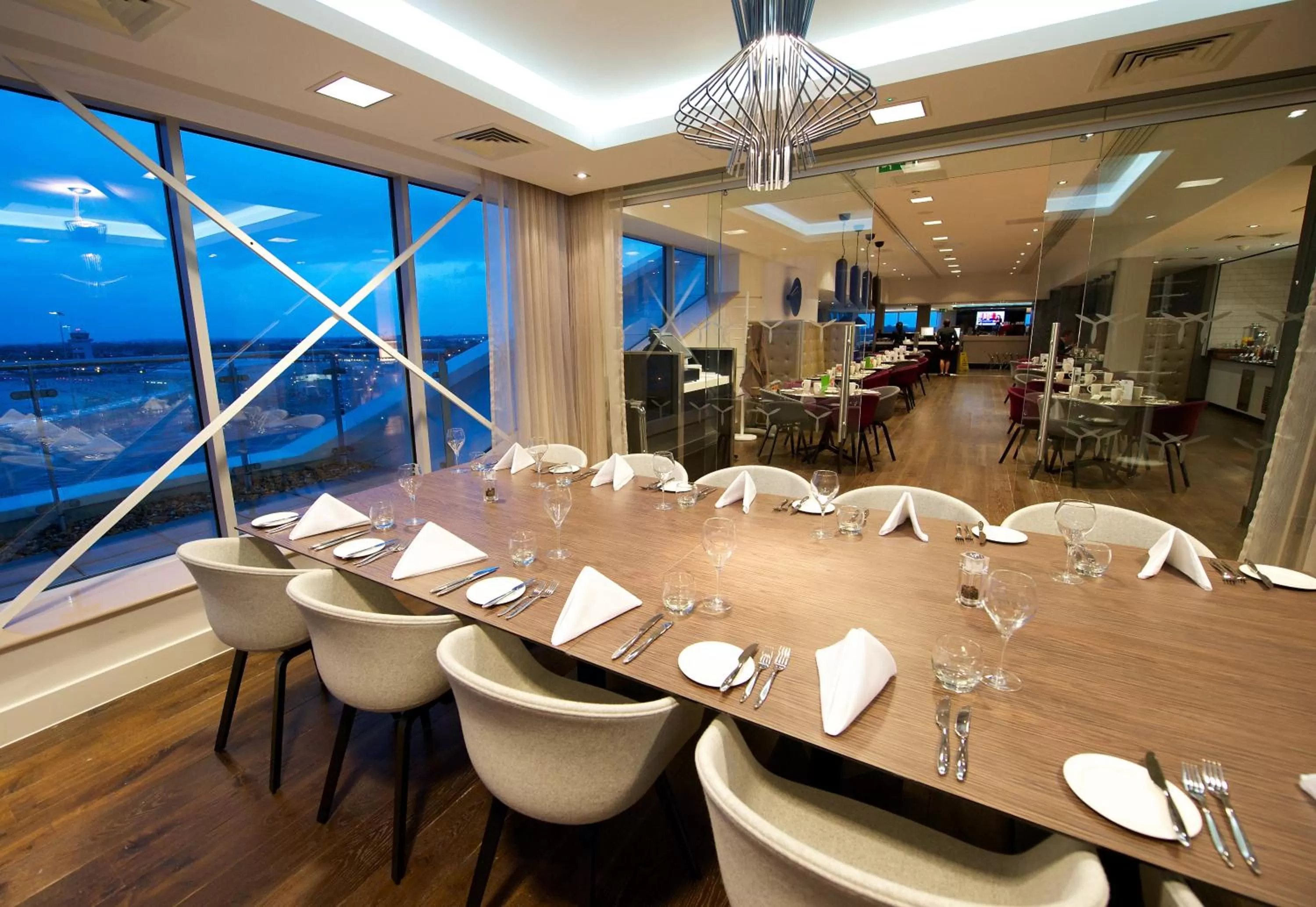 Meeting/conference room in Holiday Inn Southend by IHG