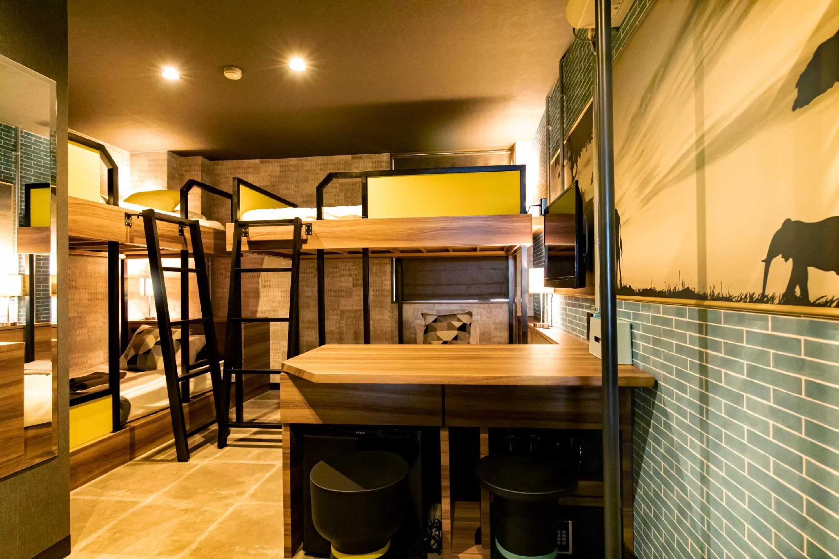 Bed in UNDER RAILWAY HOTEL AKIHABARA