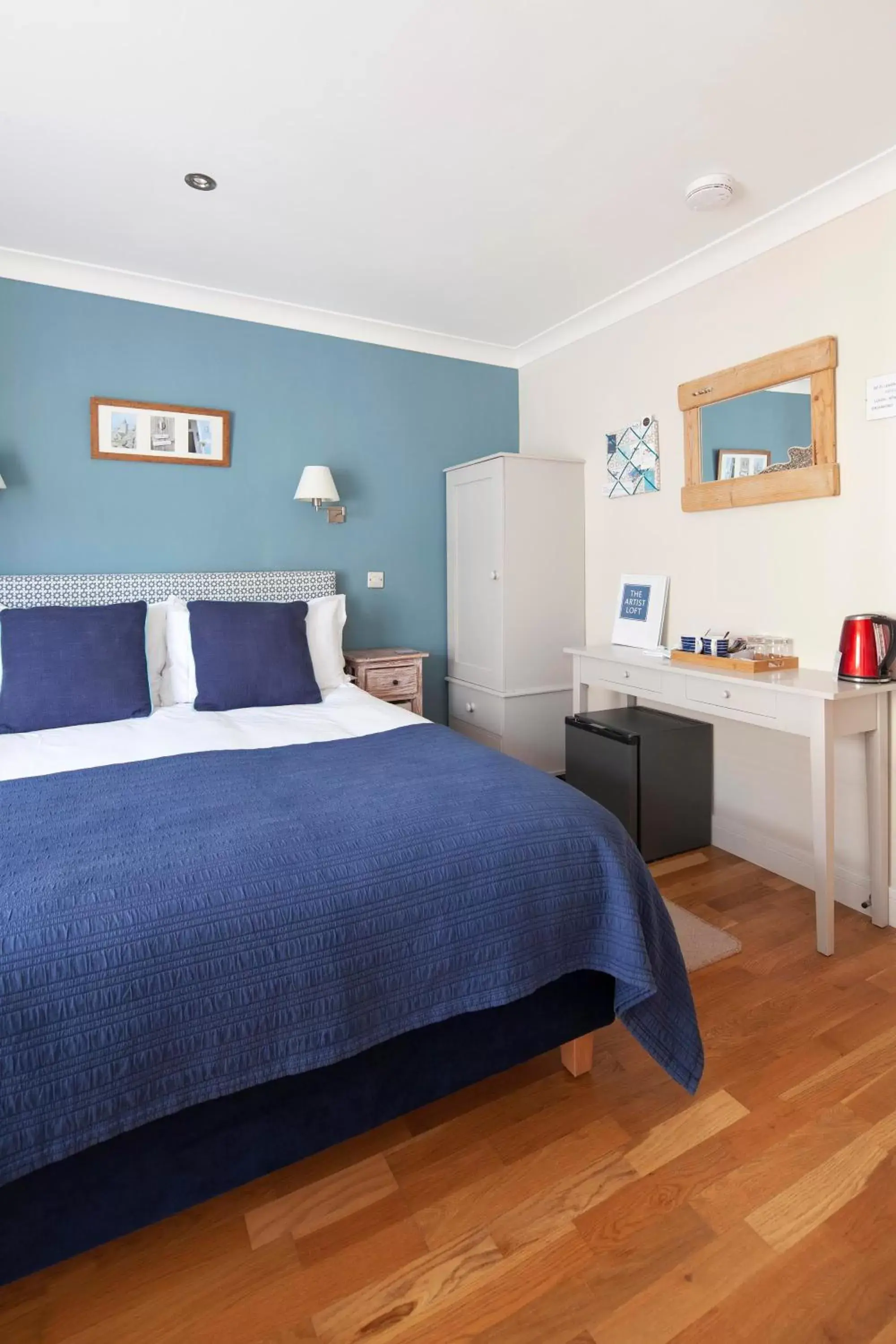 Double Room with Private Bathroom in The Artist Loft, Ensuite Guest Rooms, Porthleven Double Room with Private Bathroom in The Artist Loft, Ensuite Guest Rooms, Porthleven