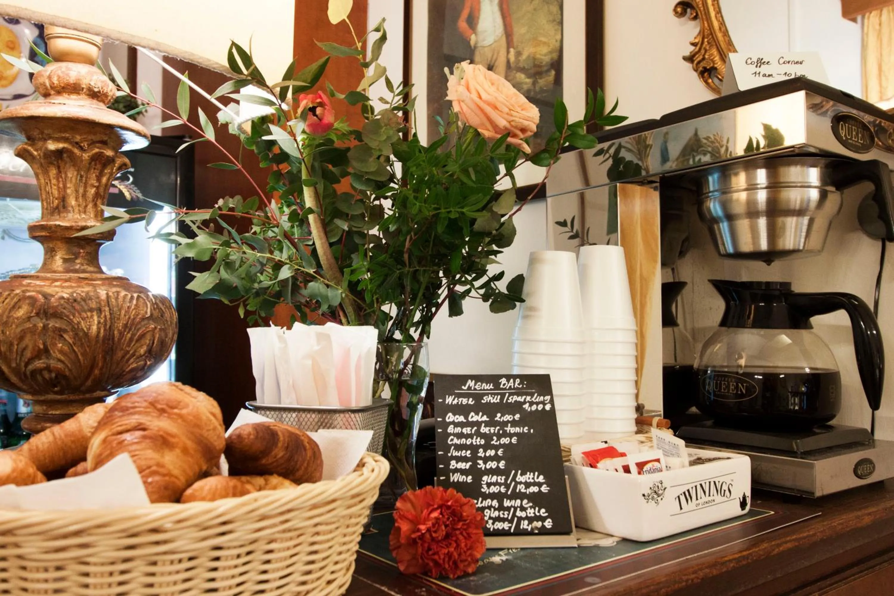 Food and drinks in Hotel Rex