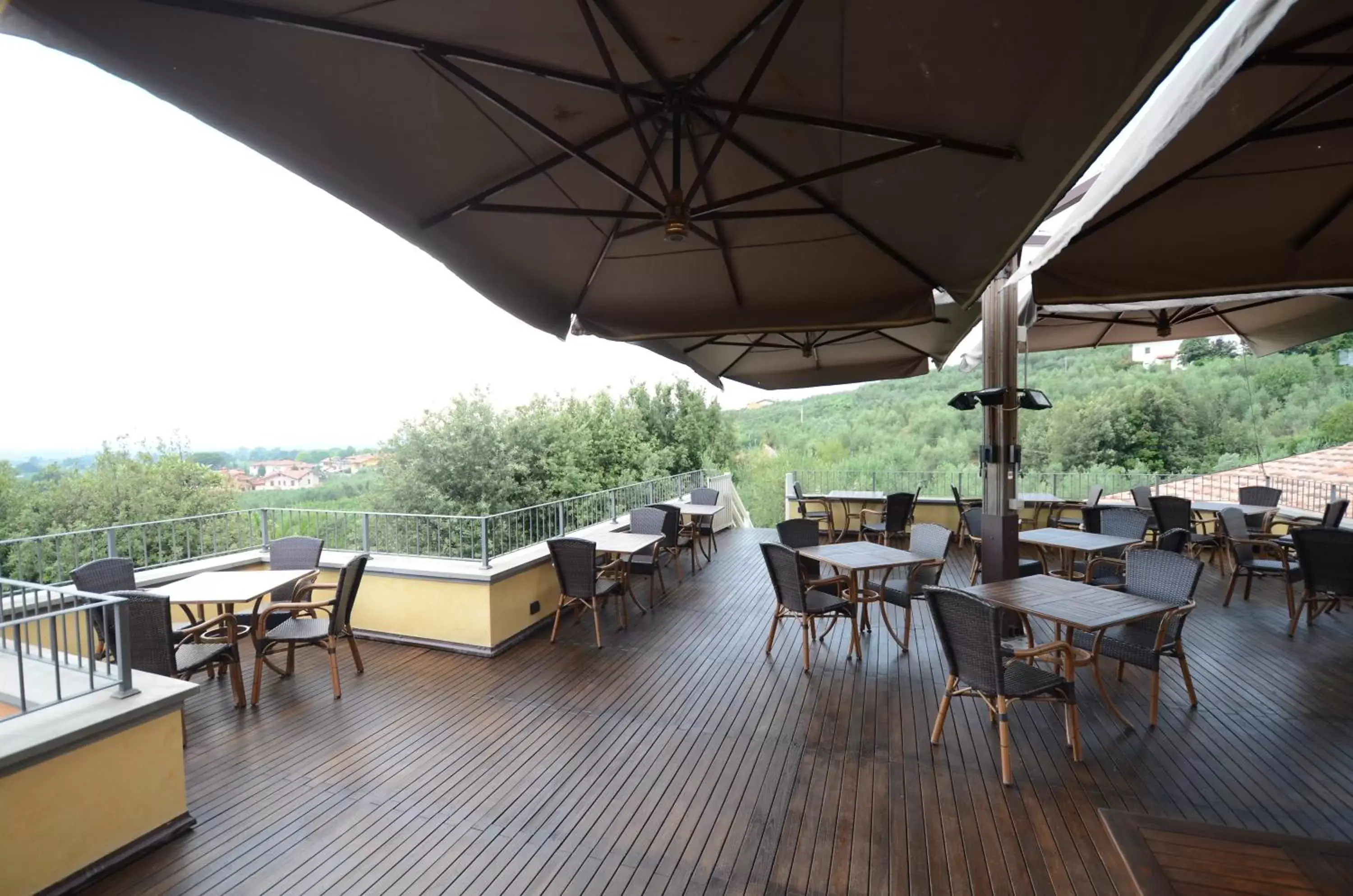 Balcony/Terrace, Restaurant/Places to Eat in Poggio Degli Olivi