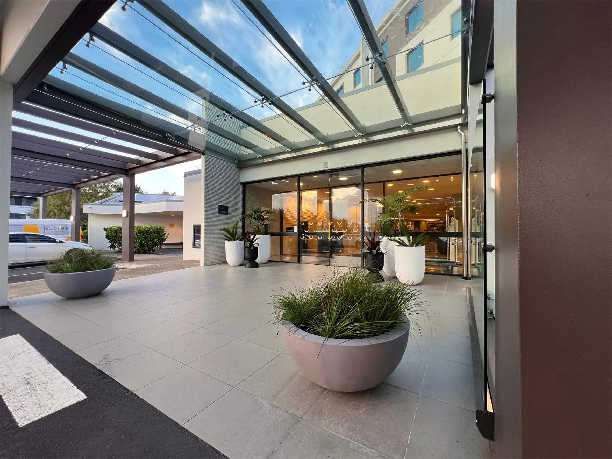 Facade/entrance, Lobby/Reception in Sudima Auckland Airport
