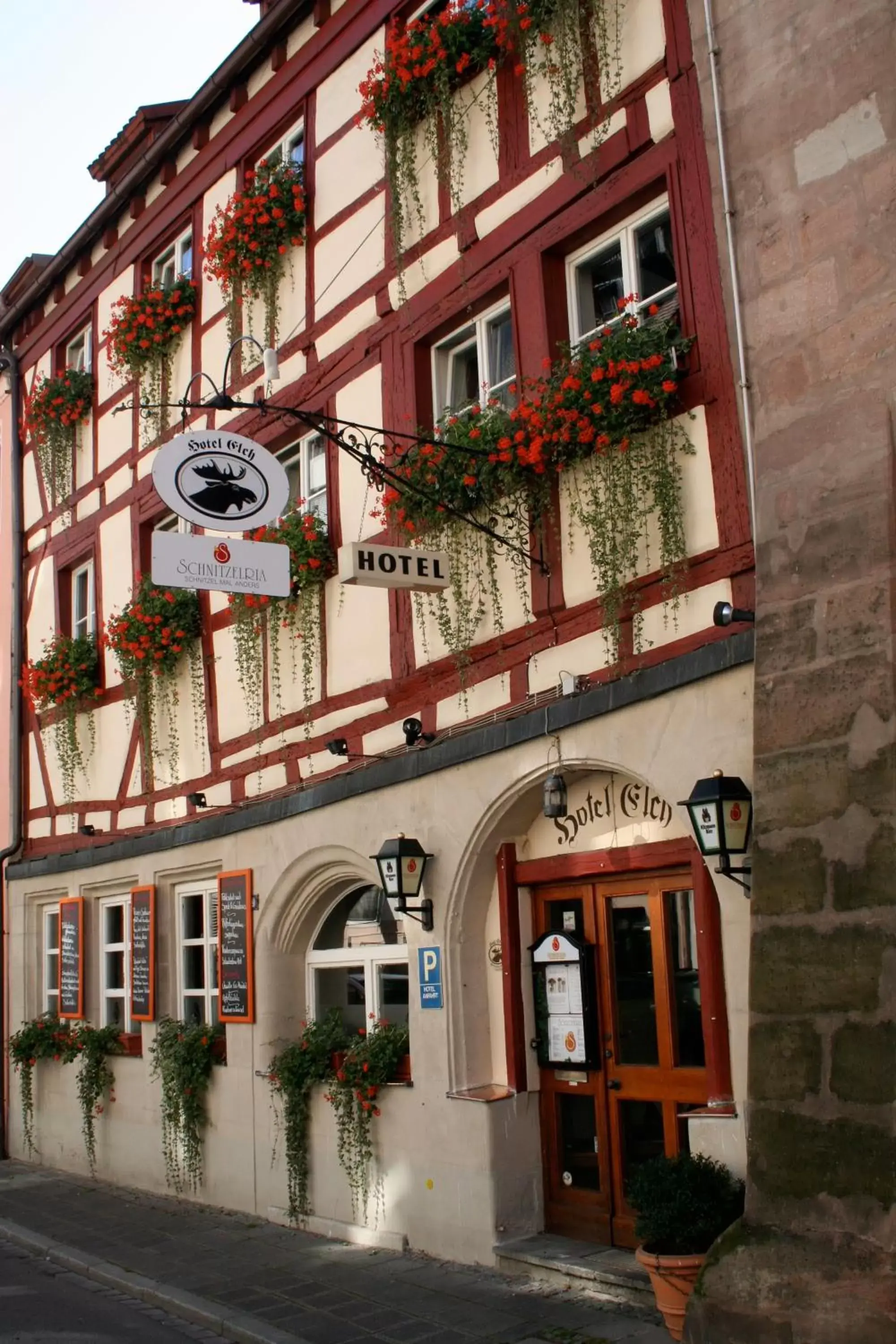 Facade/entrance in Hotel Elch