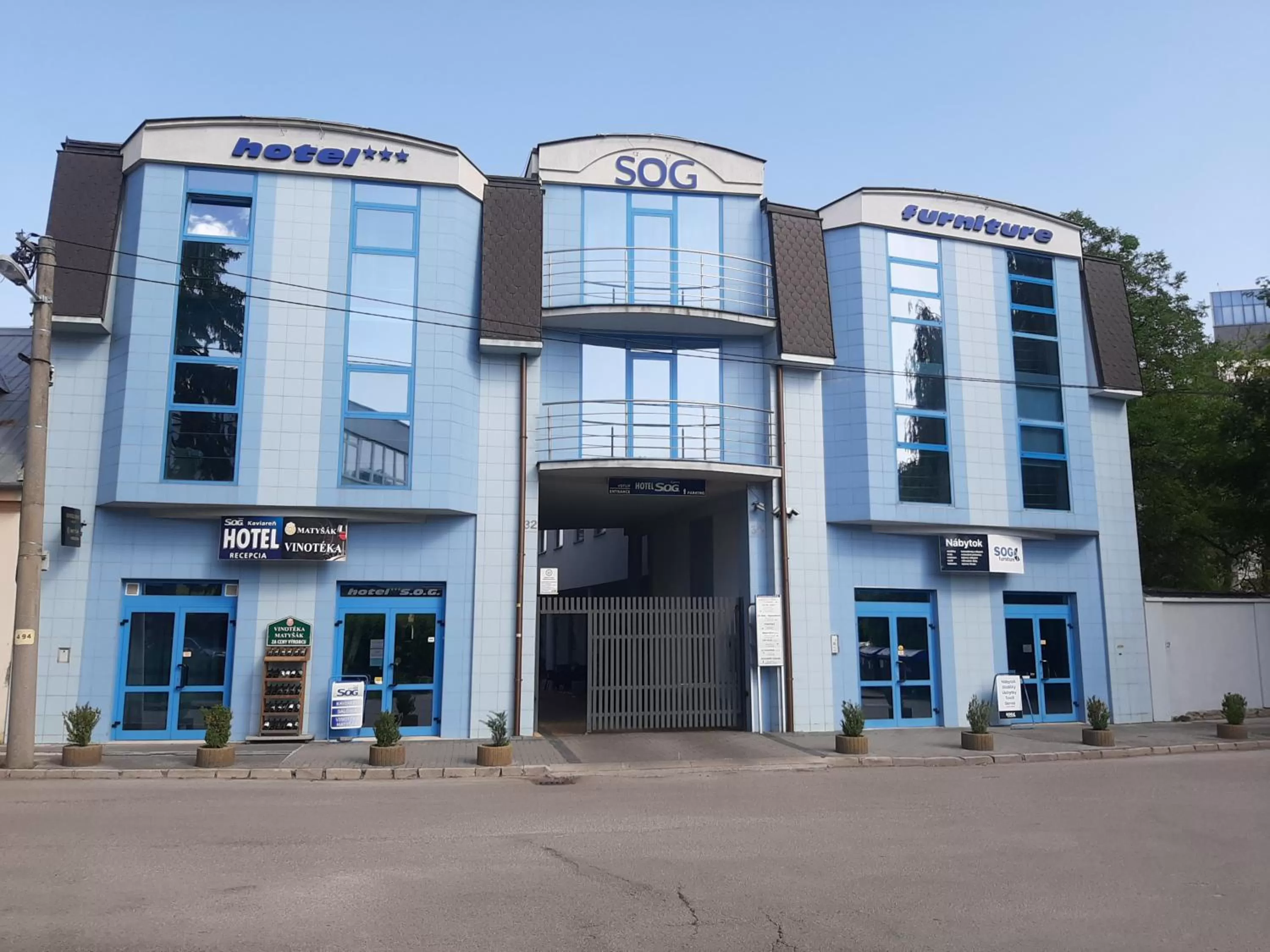 Facade/entrance in garni Hotel S.O.G.* * *