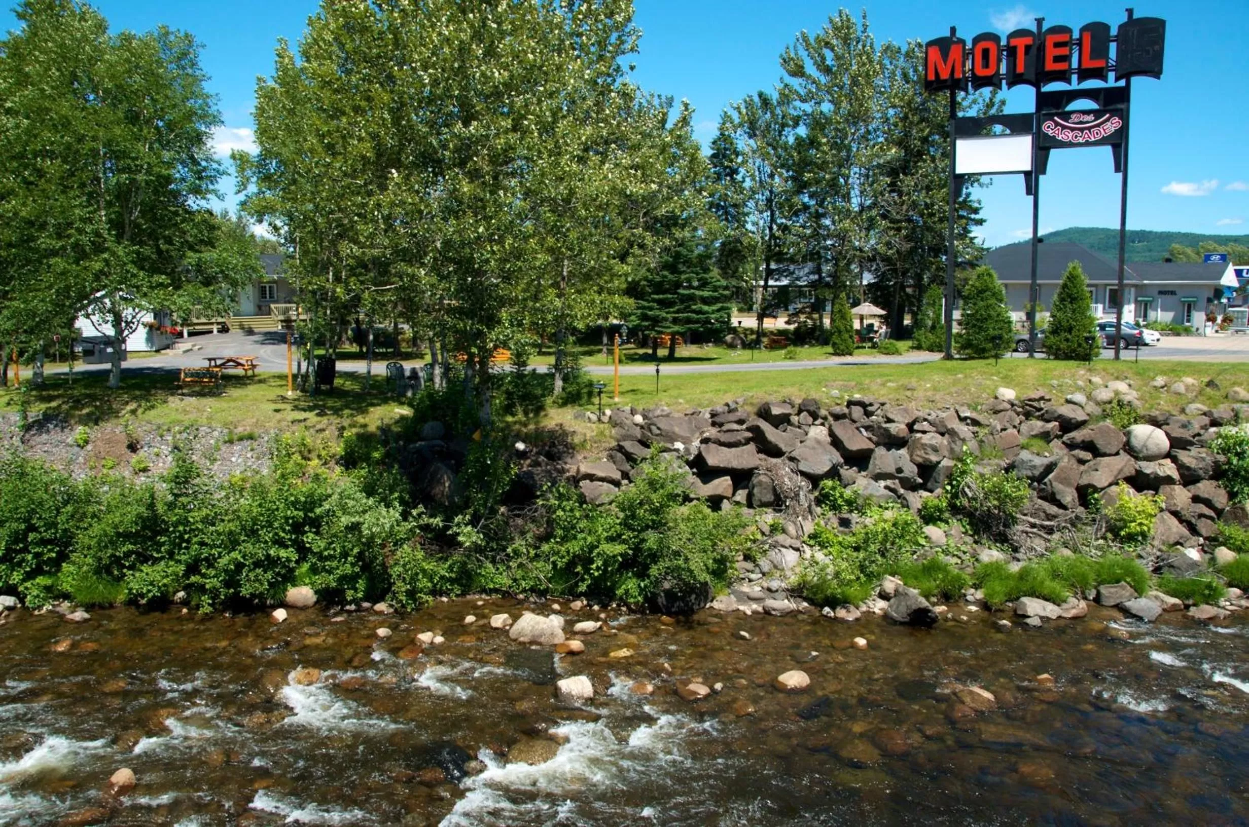 Garden in Motel Des Cascades