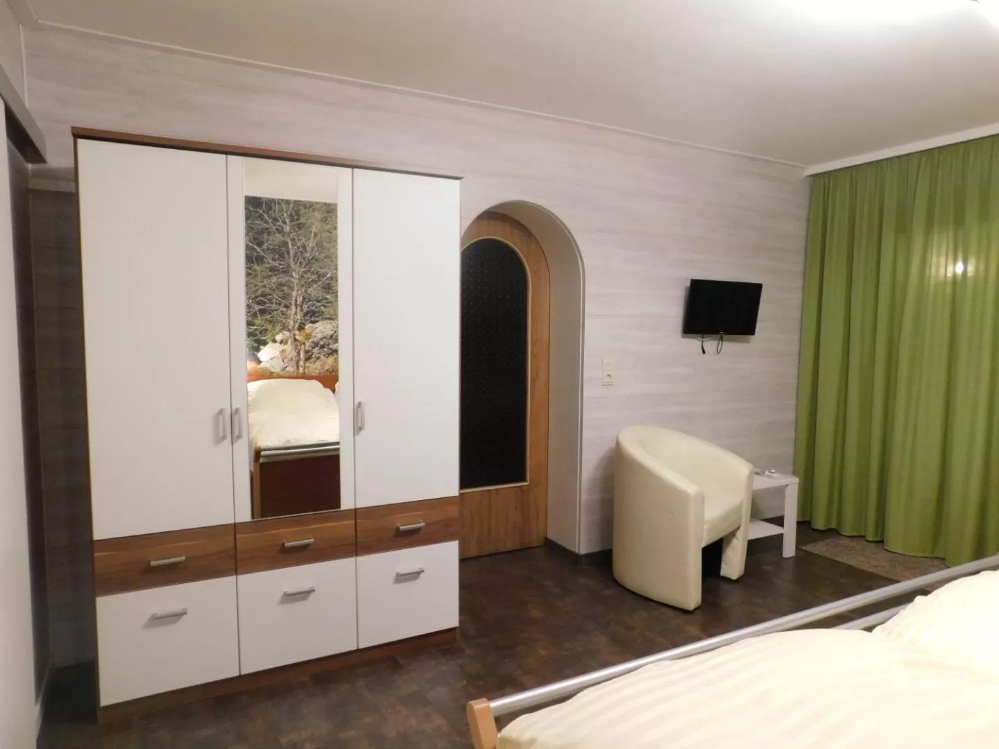 Bedroom, TV/Entertainment Center in Pension Haus Petra