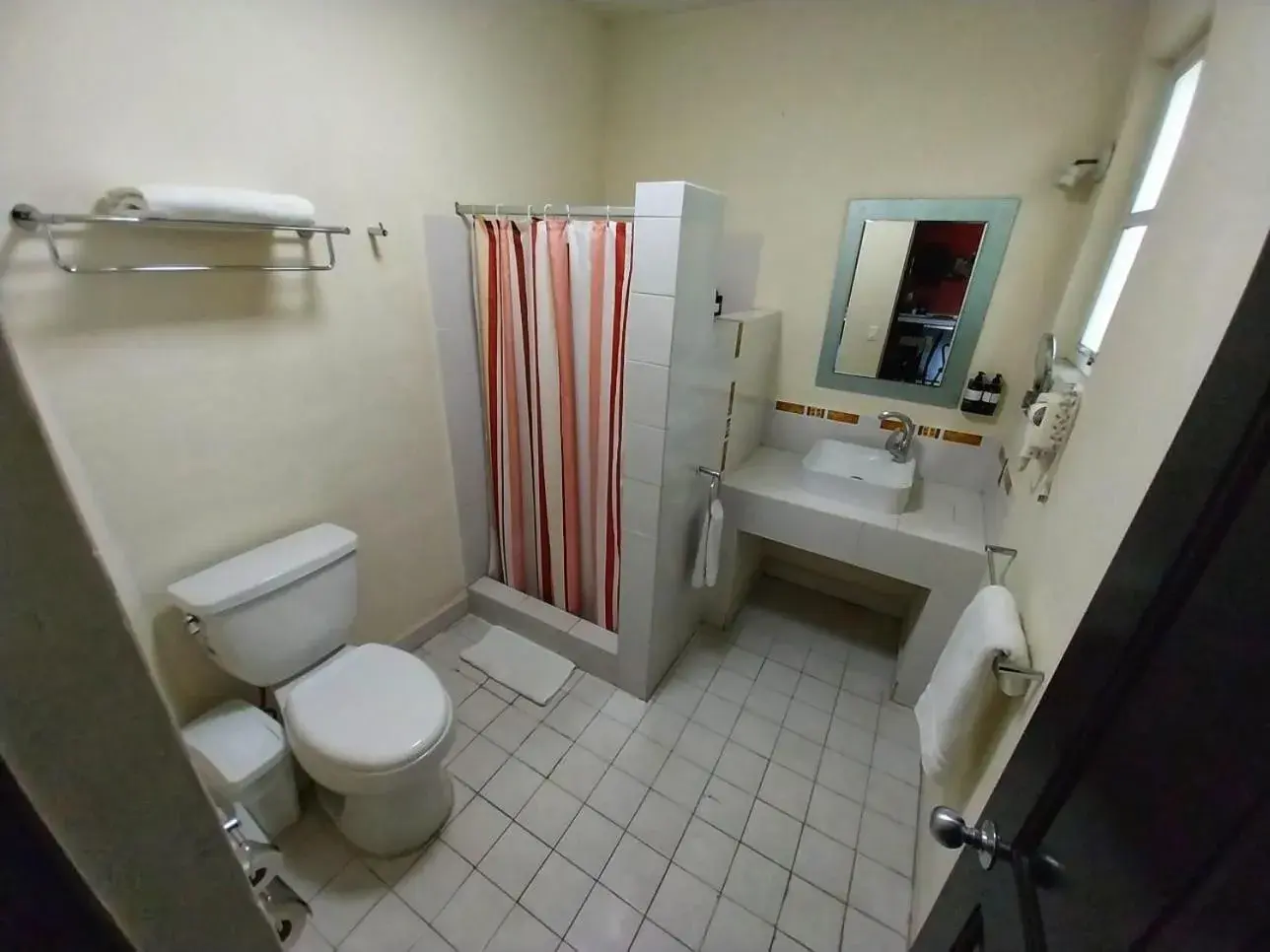 Shower, Bathroom in Hotel Santa Maria del Cabo