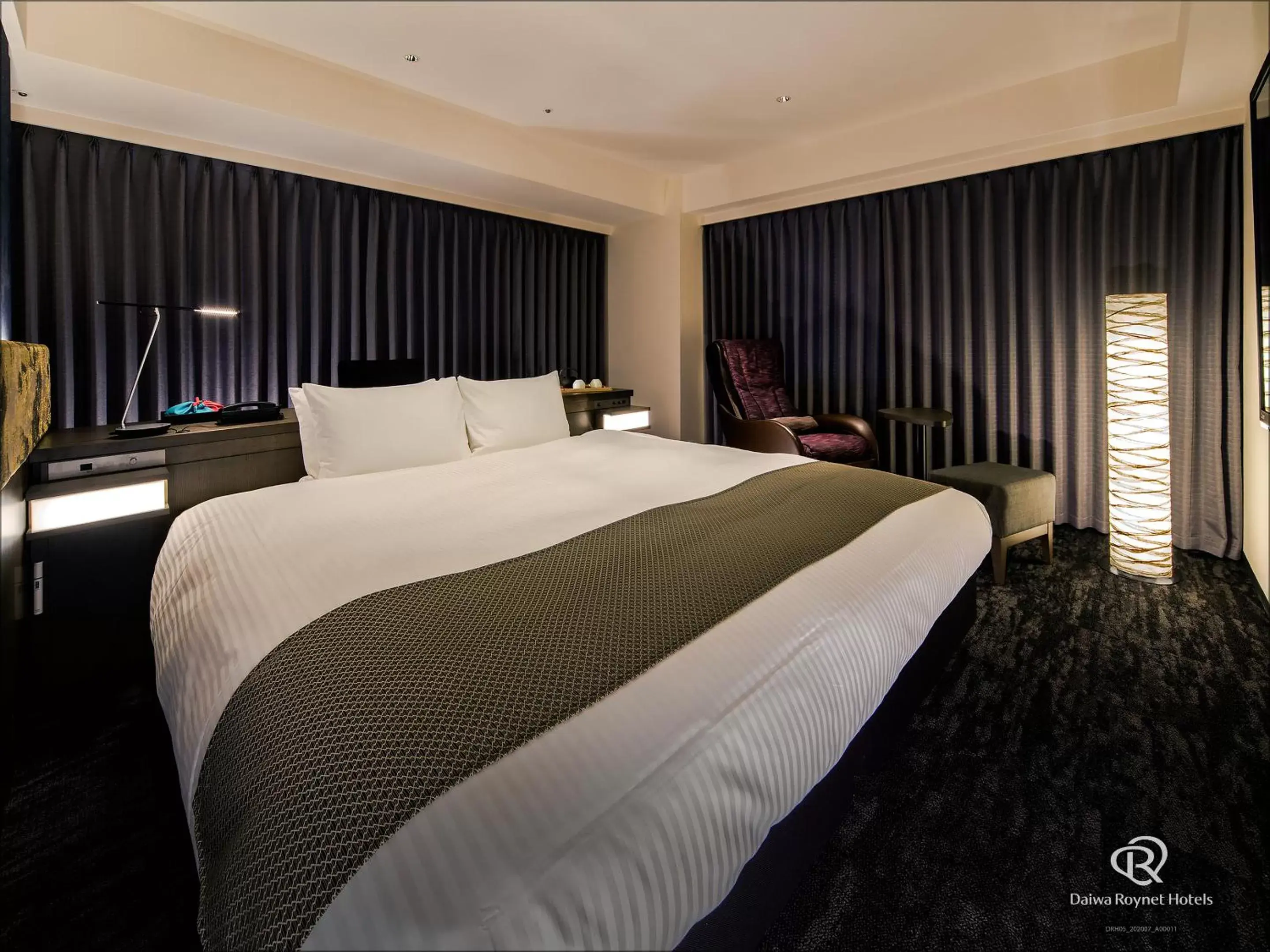 Executive Double Room for Single Use - single occupancy - Non-Smoking in Daiwa Roynet Hotel Kyoto Ekimae PREMIER Executive Double Room for Single Use - single occupancy - Non-Smoking in Daiwa Roynet Hotel Kyoto Ekimae PREMIER