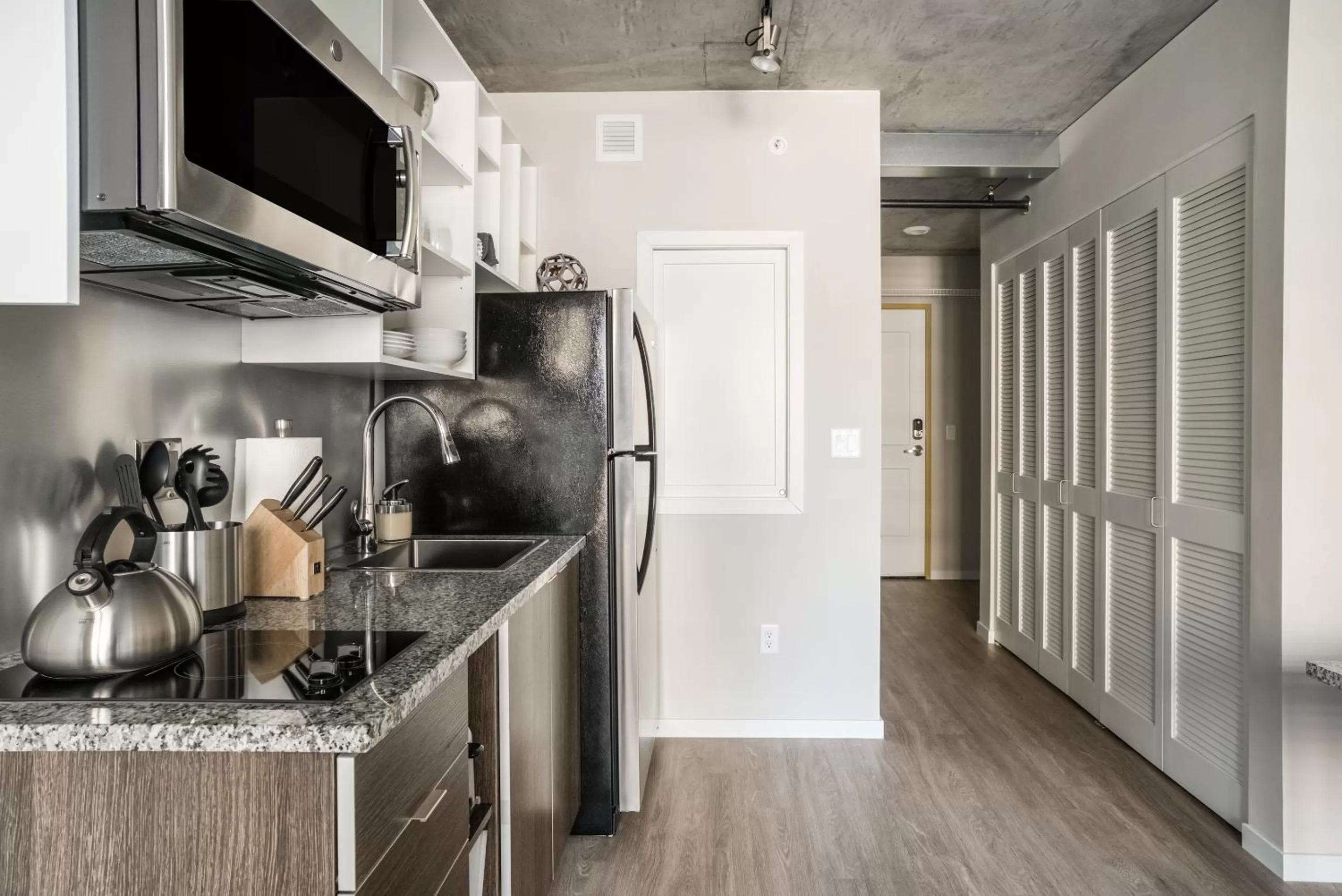 Kitchen/Kitchenette in Mint House Minneapolis - Downtown West