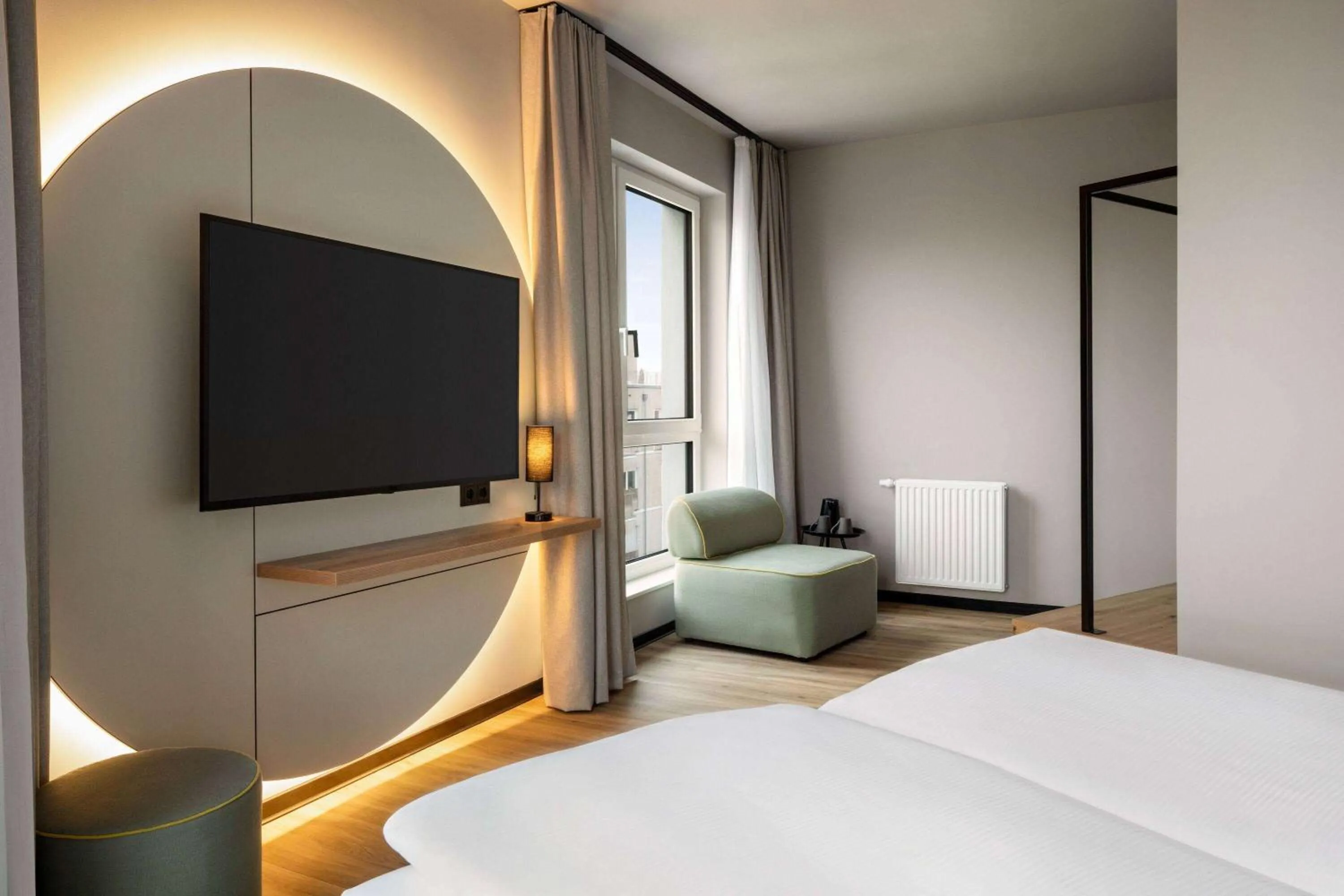 Photo of the whole room, Bed in Vienna House Easy by Wyndham Berlin Potsdamer Platz