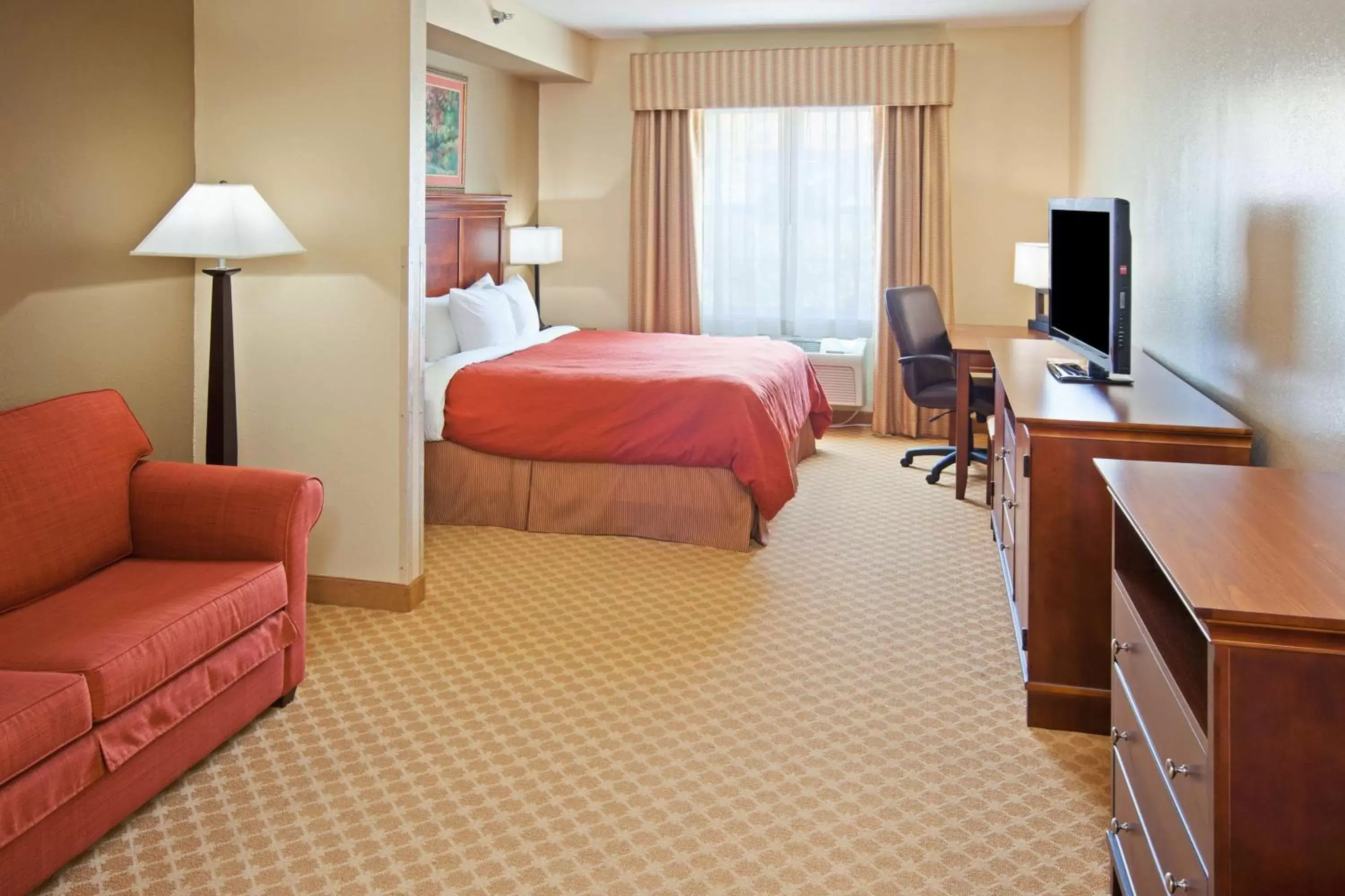 Photo of the whole room in Country Inn & Suites by Radisson, Knoxville West, TN