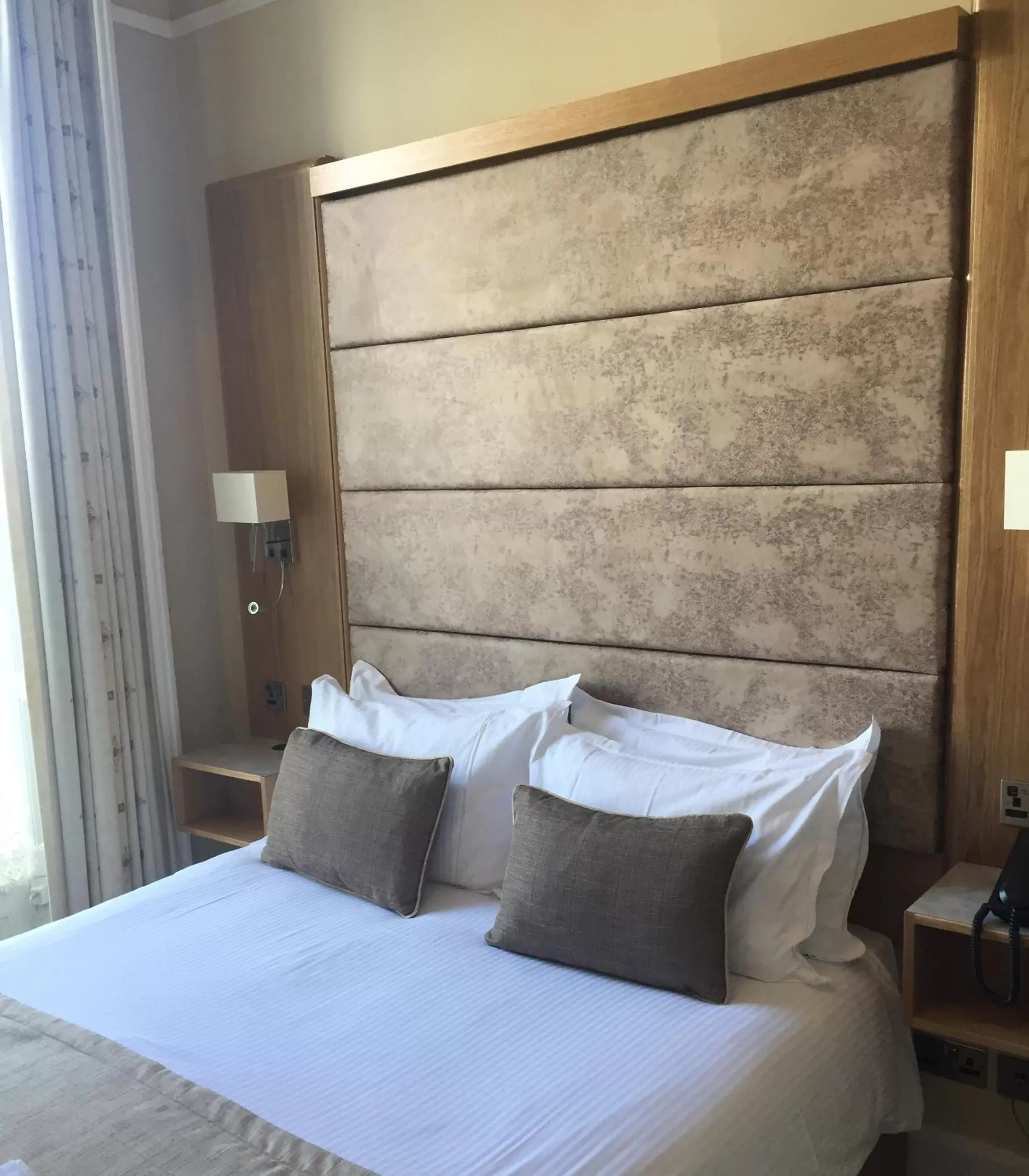 Bed in Invicta Hotel