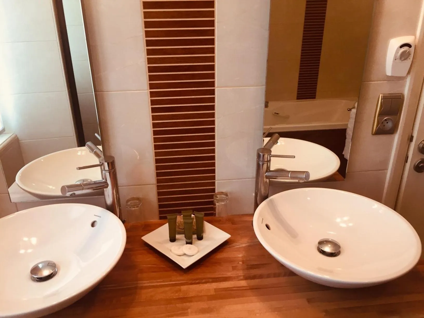 Bathroom in Clos La Boëtie &amp; Spa