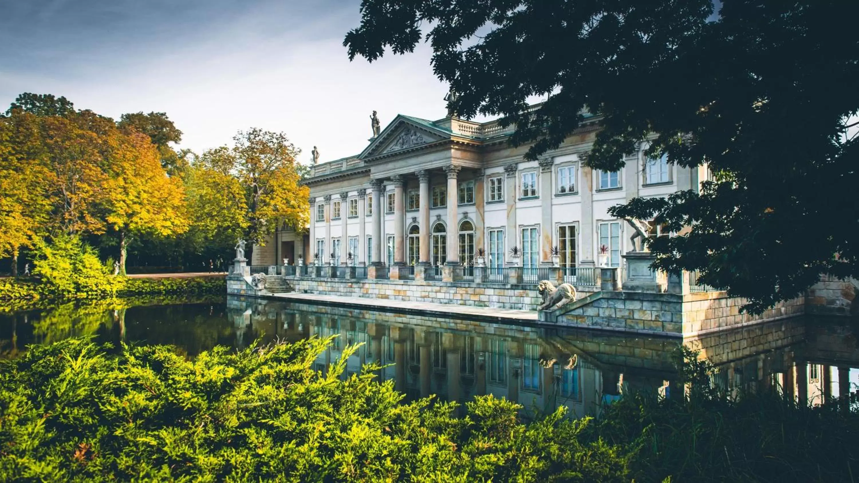 Nearby landmark, Property Building in Hotel Indigo Warsaw Nowy Świat, an IHG Hotel