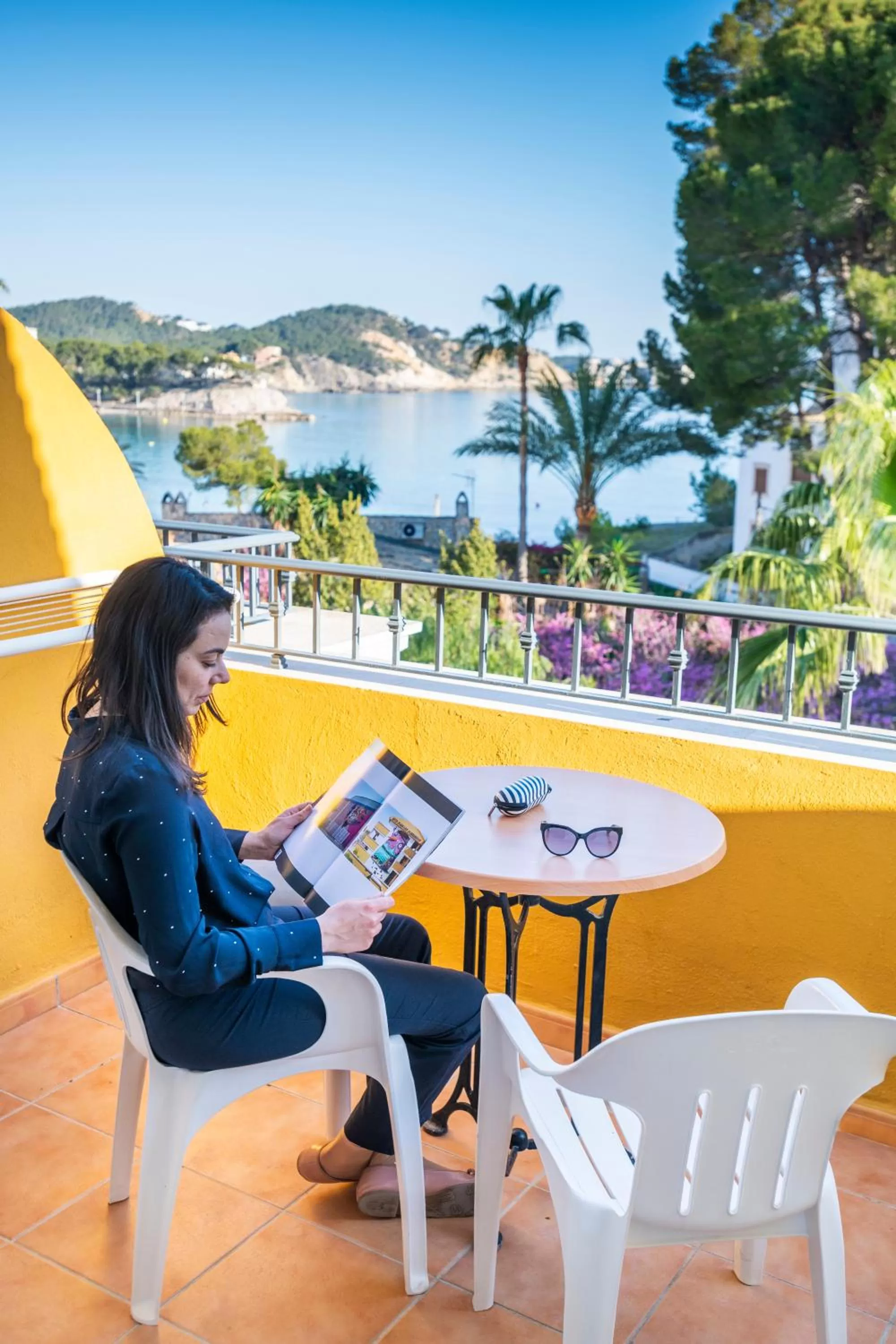 Double Room with Balcony and Sea View in FLOR los Almendros Hotel